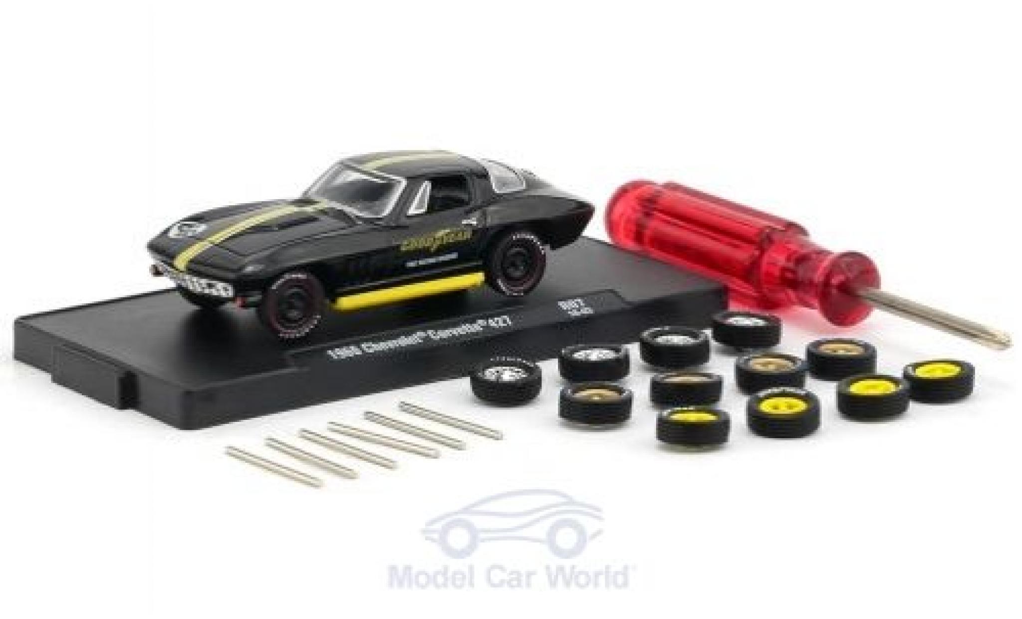 Chevrolet Corvette 1/64 M2 Machines 427 zwart/geel 1966 inklusive 12 Austauschr&auml;dern 6 Achsen und 1 Schraubenzieher Auto-Wheels Release 06 modelauto