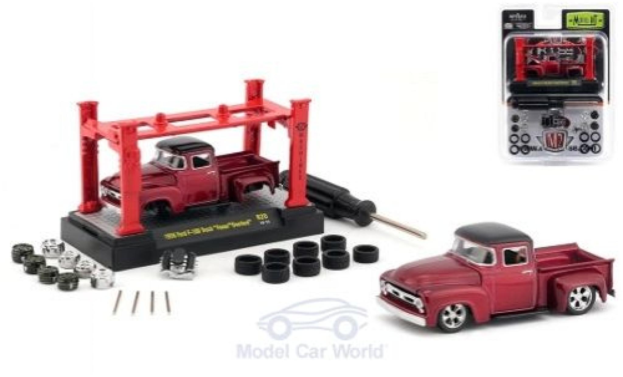 Ford F-1 1/64 M2 Machines 00 Truck metallic rood/zwart Foose Overlord 1956 Model-Kit Bausatz inklusive 4 Ersatzr&auml;dern modelauto