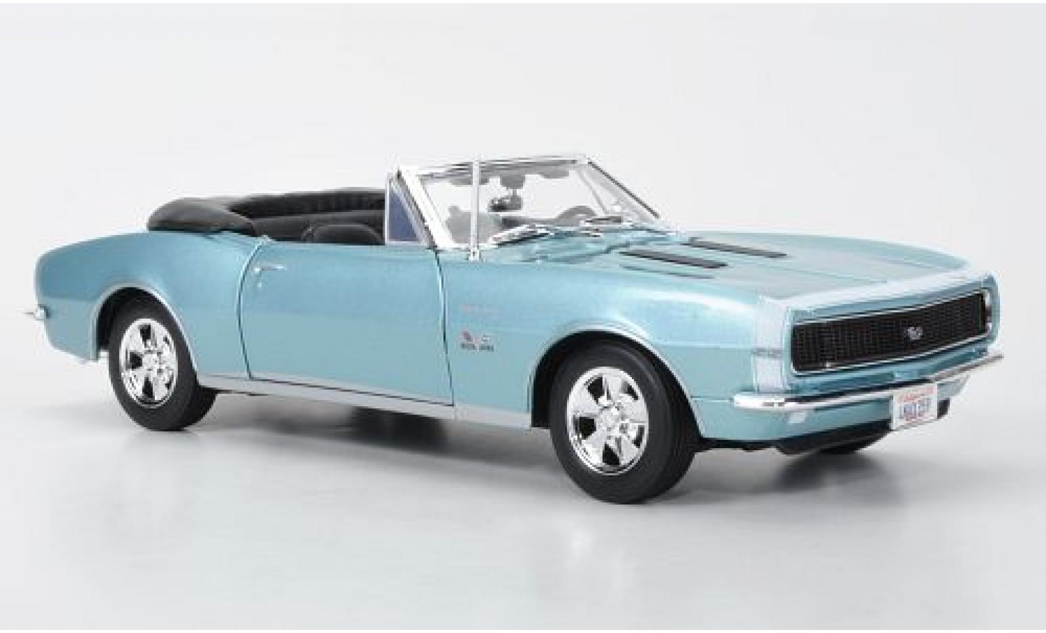 Chevrolet Camaro 1/18 Maisto SS 396 Cabriolet metallic blauw 1967 modelauto