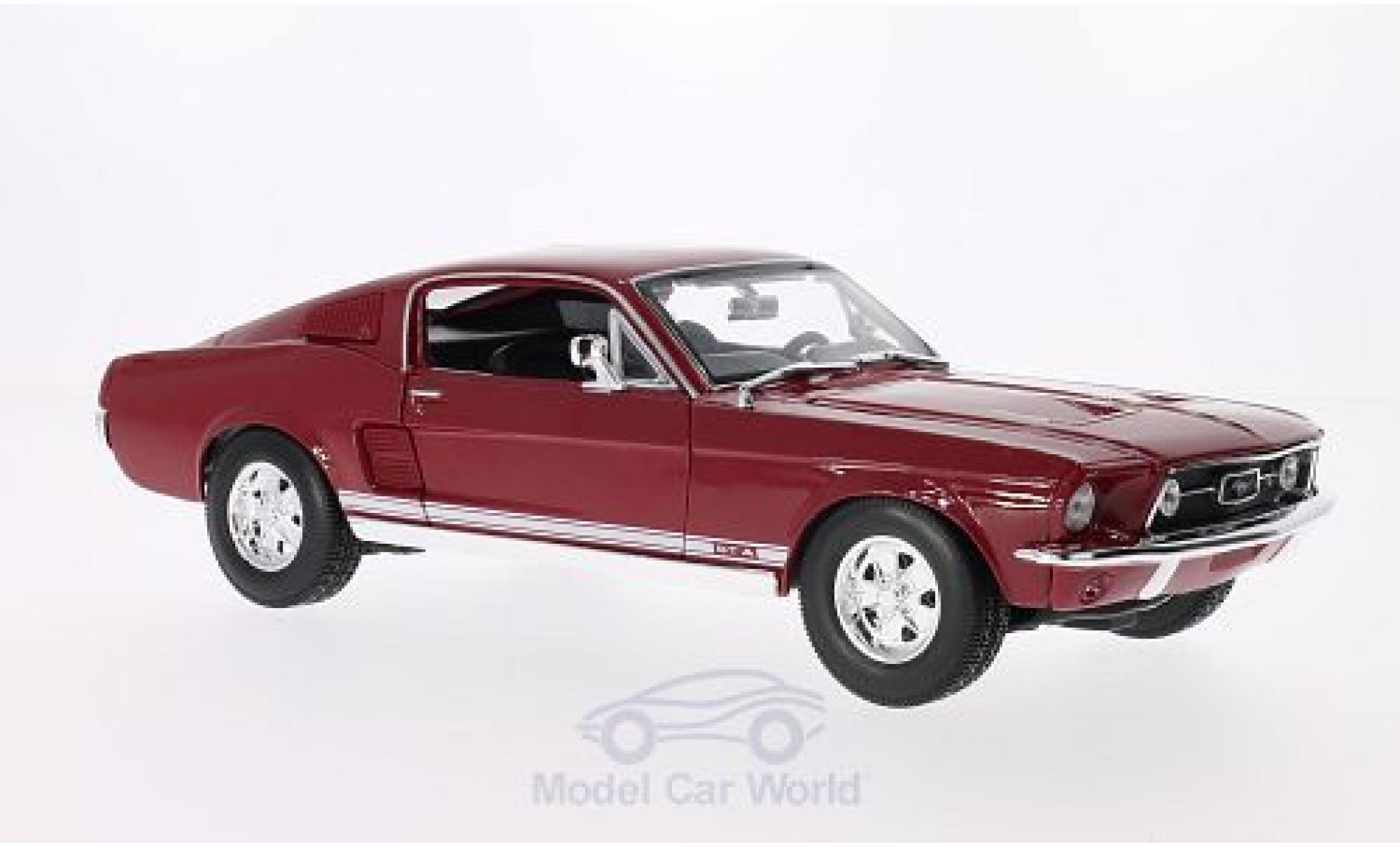 Ford Mustang 1/18 Maisto GTA Fastback rood 1967 modelauto
