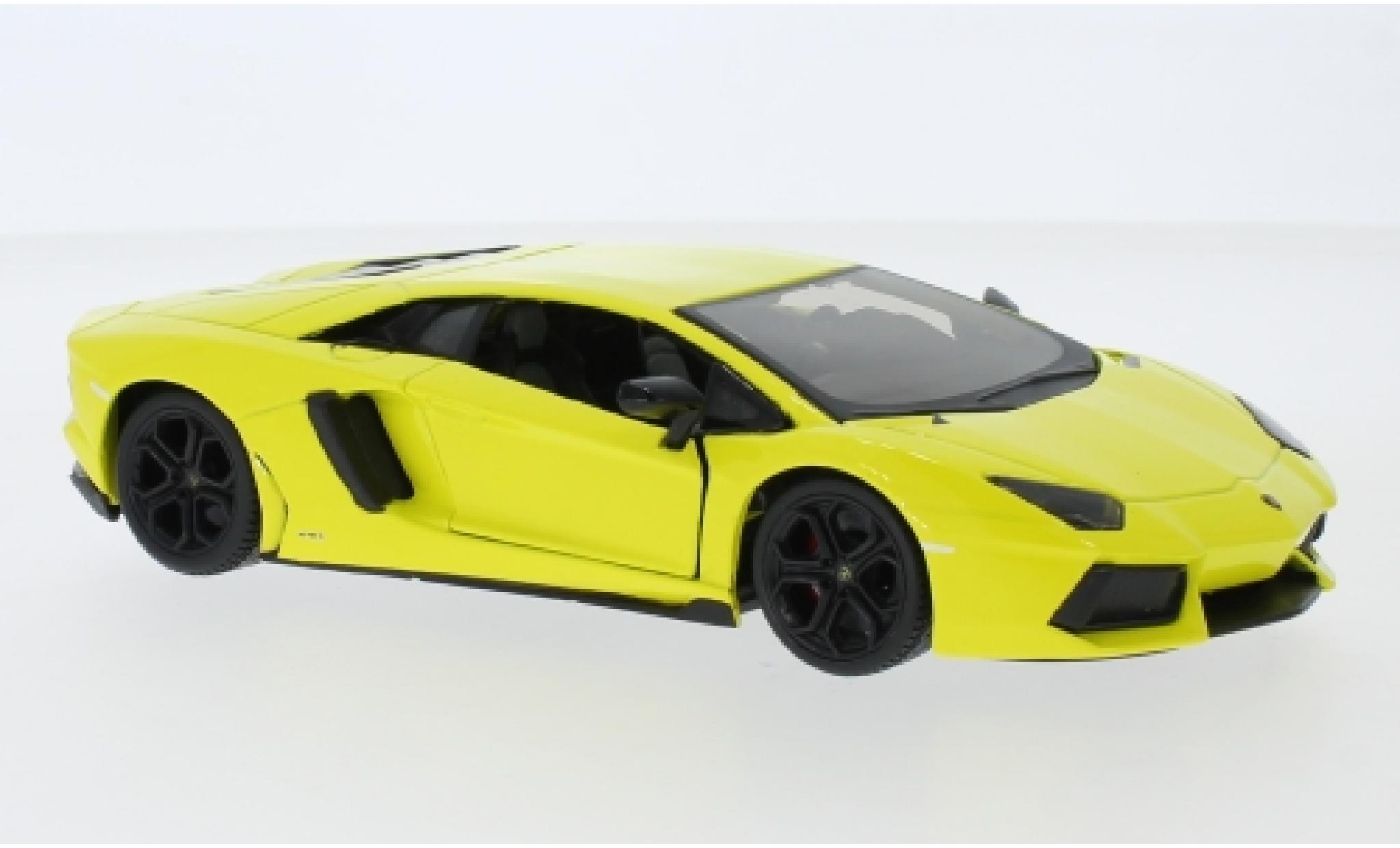 Lamborghini Aventador 1/24 Maisto LP 700-4 geel modelauto
