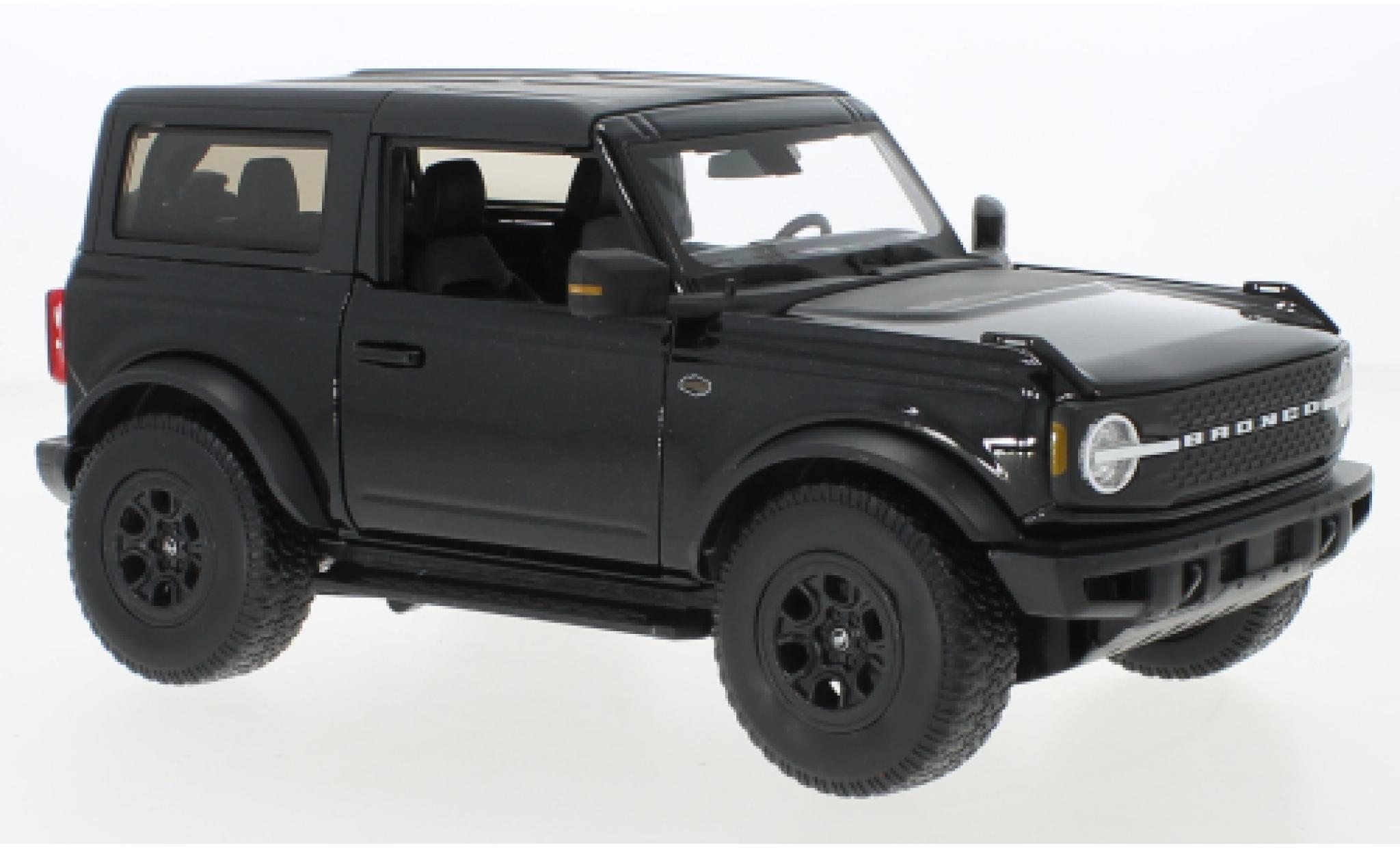 Ford Bronco 1/18 Maisto Wildtrak zwart 2021 modelauto