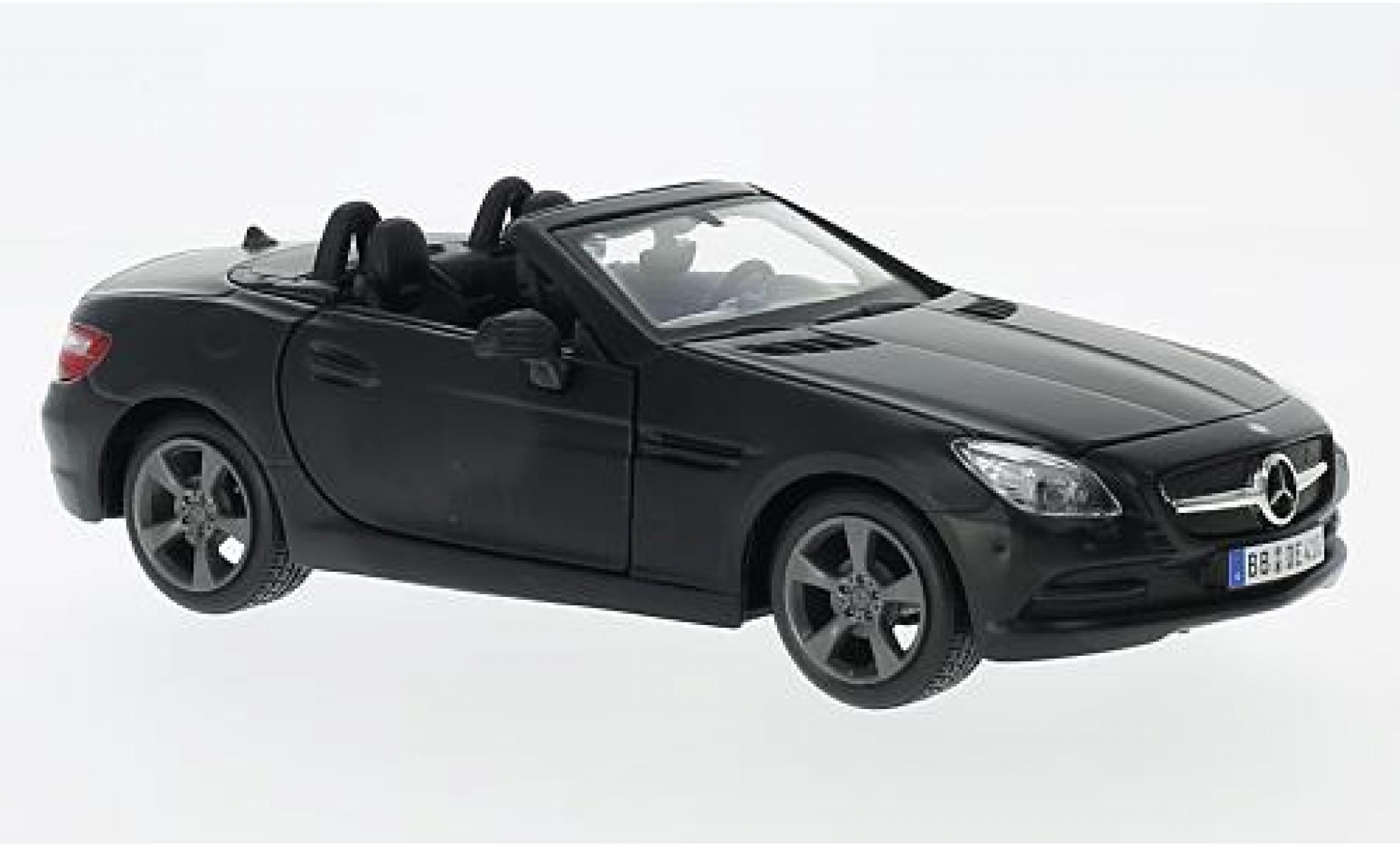 Mercedes Classe SLK 1/24 Maisto SLK-Klasse (R172) matt-zwart 2011 modelauto