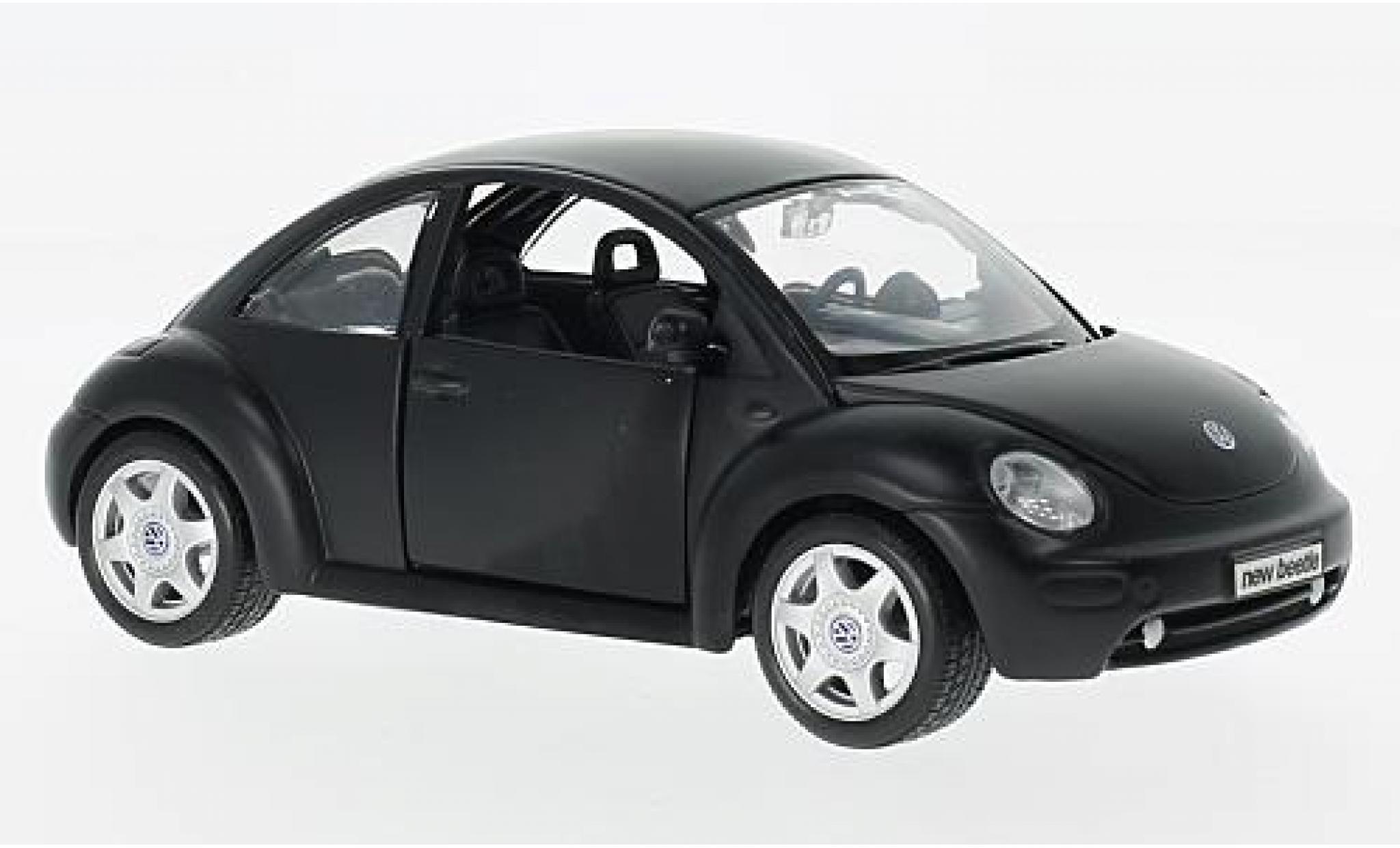 Volkswagen New Beetle 1/24 Maisto matt-zwart l'&eacute;ce 1:25 sans Vitrine modelauto
