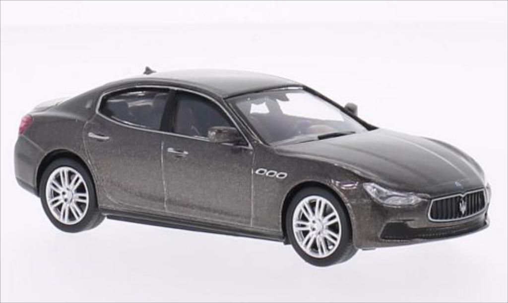 Maserati Ghibli 1/43 WhiteBox metallic grijs 2013 modelauto
