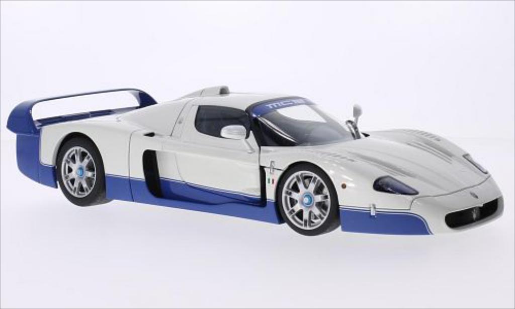 Maserati MC12 1/18 Autoart metallic wit 2004 modelauto