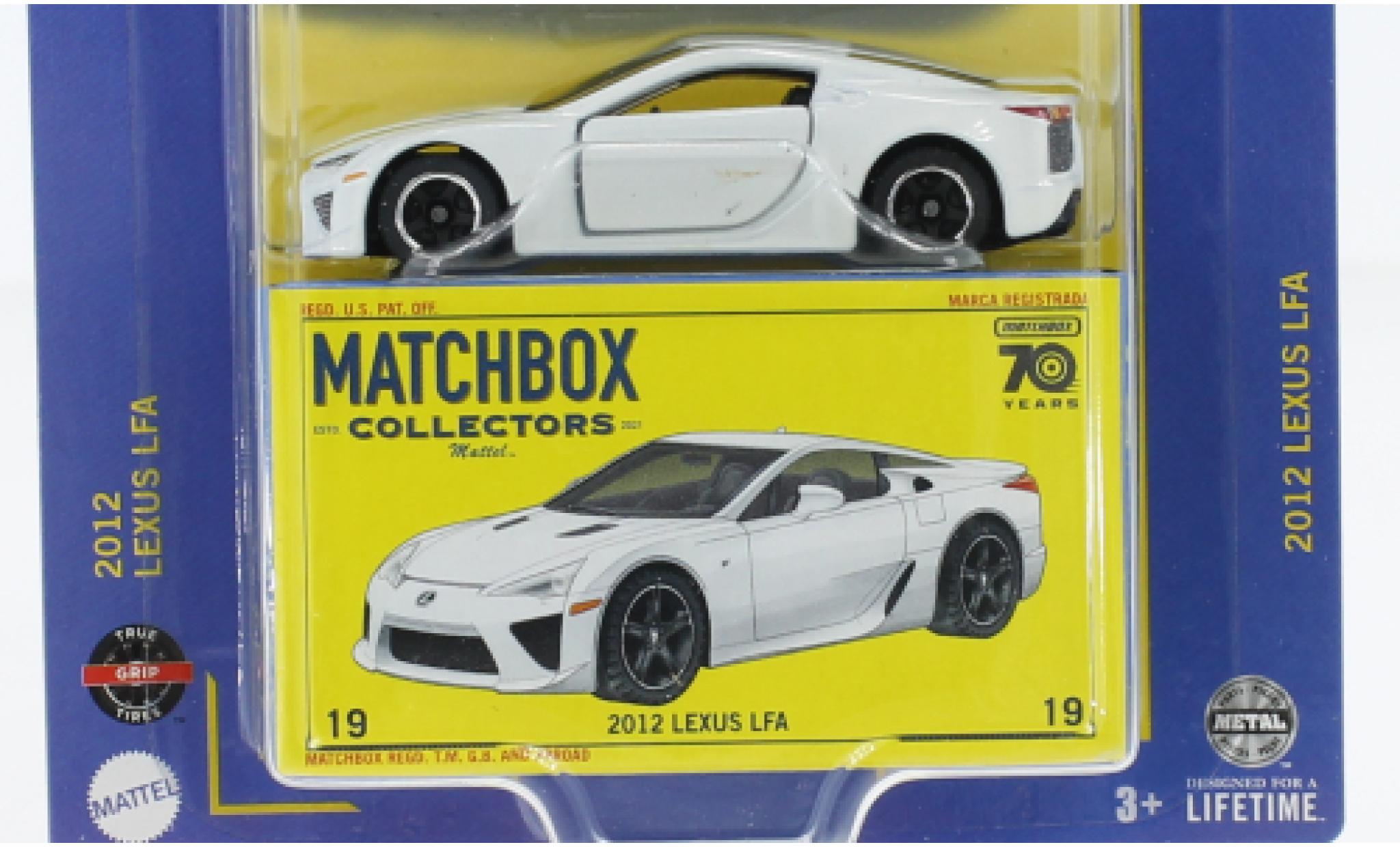 Lexus LFA 1/64 Matchbox wit 2012 modelauto