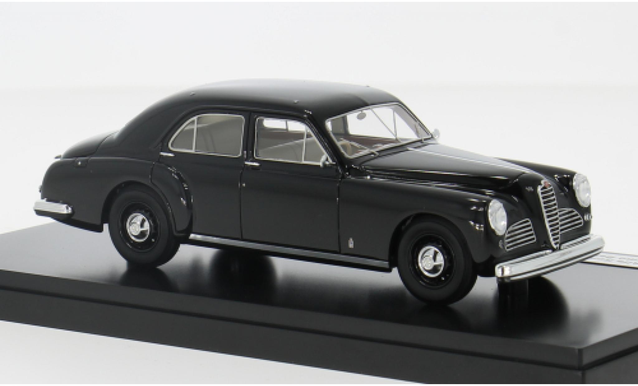 Alfa Romeo 6C 1/43 Matrix 2500 Turismo Berlina zwart 1950 1:43 modelauto