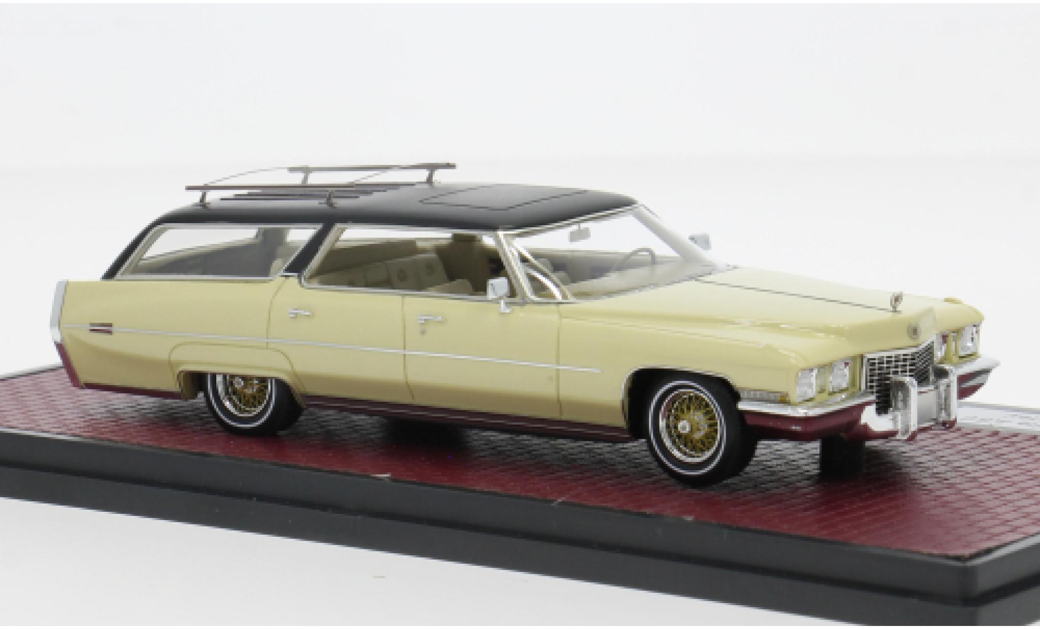 Cadillac Deville 1/43 Matrix DeVille Wagon Personalcar from Elvis Presley beige/zwart 1972 1:43 modelauto