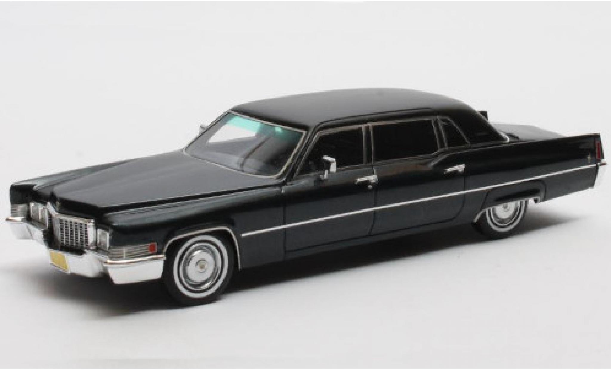 Cadillac Fleetwood 1/43 Matrix Series 75 Sedan blauw/matt-zwart 1970 modelauto