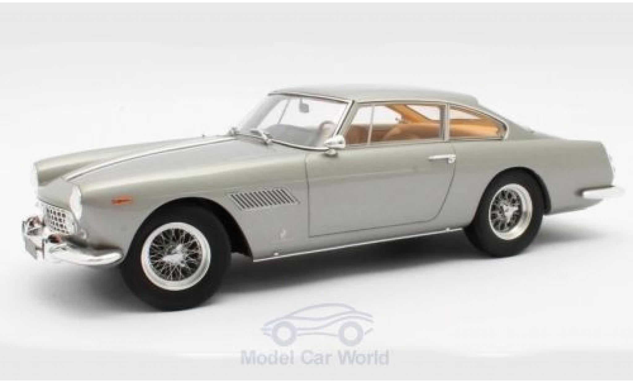 Ferrari 250 1/18 Matrix GTE 2+2 metallic grijs 1960 modelauto