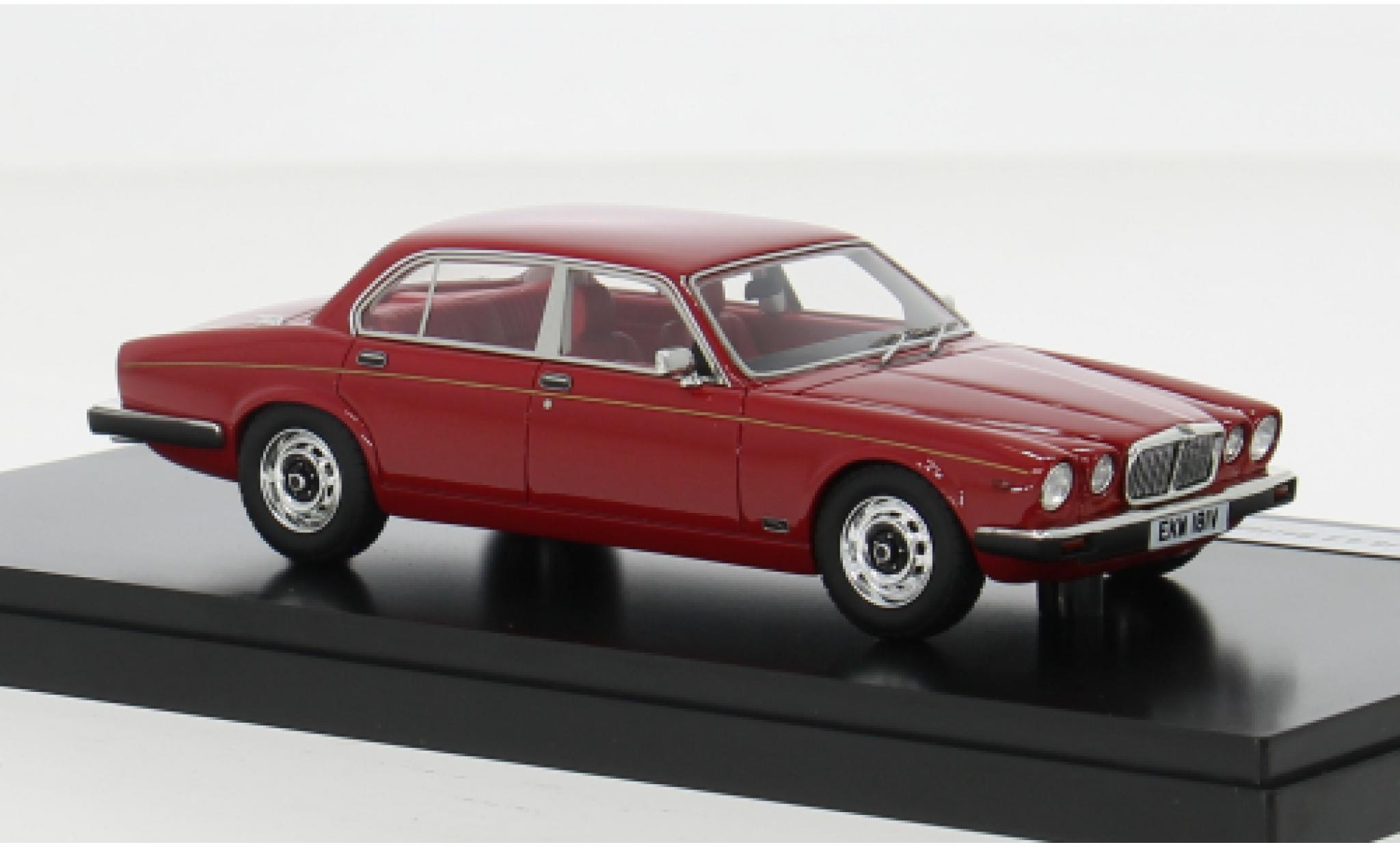 Jaguar XJ 1/43 Matrix 6 Series III 4.2 rood 1979 1:43 modelauto