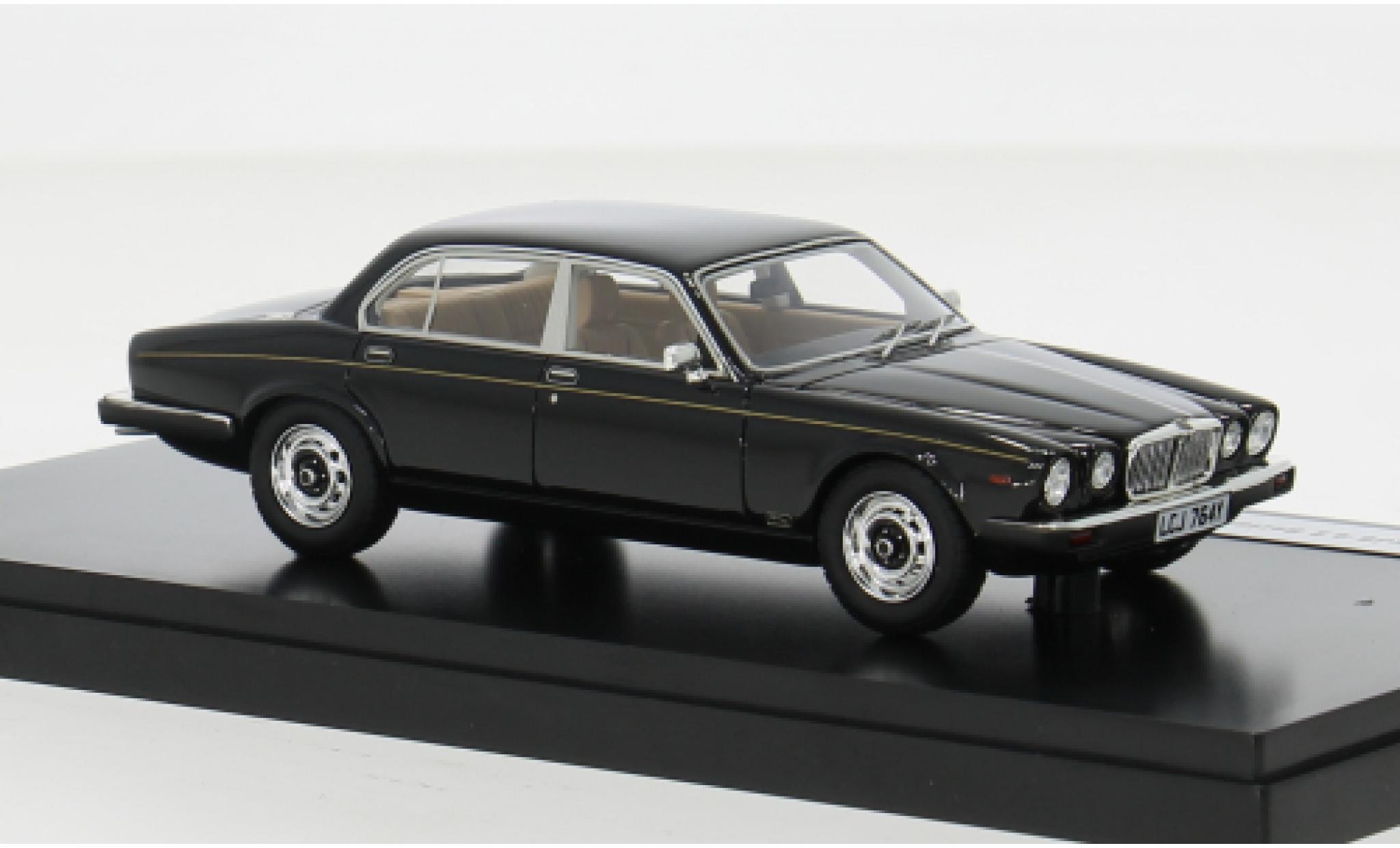 Jaguar XJ 1/43 Matrix 6 Series III 4.2 zwart 1979 1:43 modelauto
