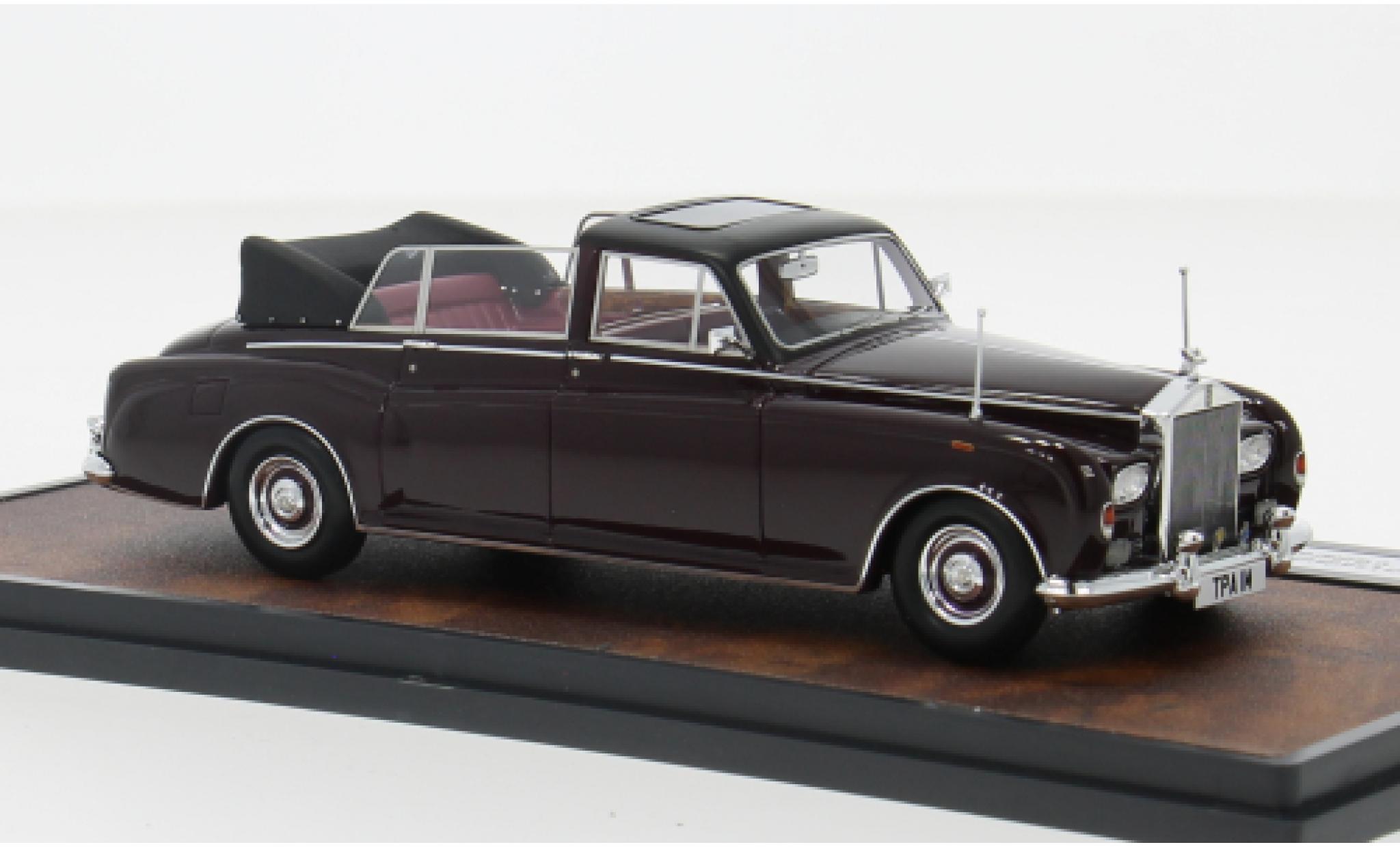 Rolls Royce Phantom 1/43 Matrix VI Landaulet rood 1973 1:43 modelauto