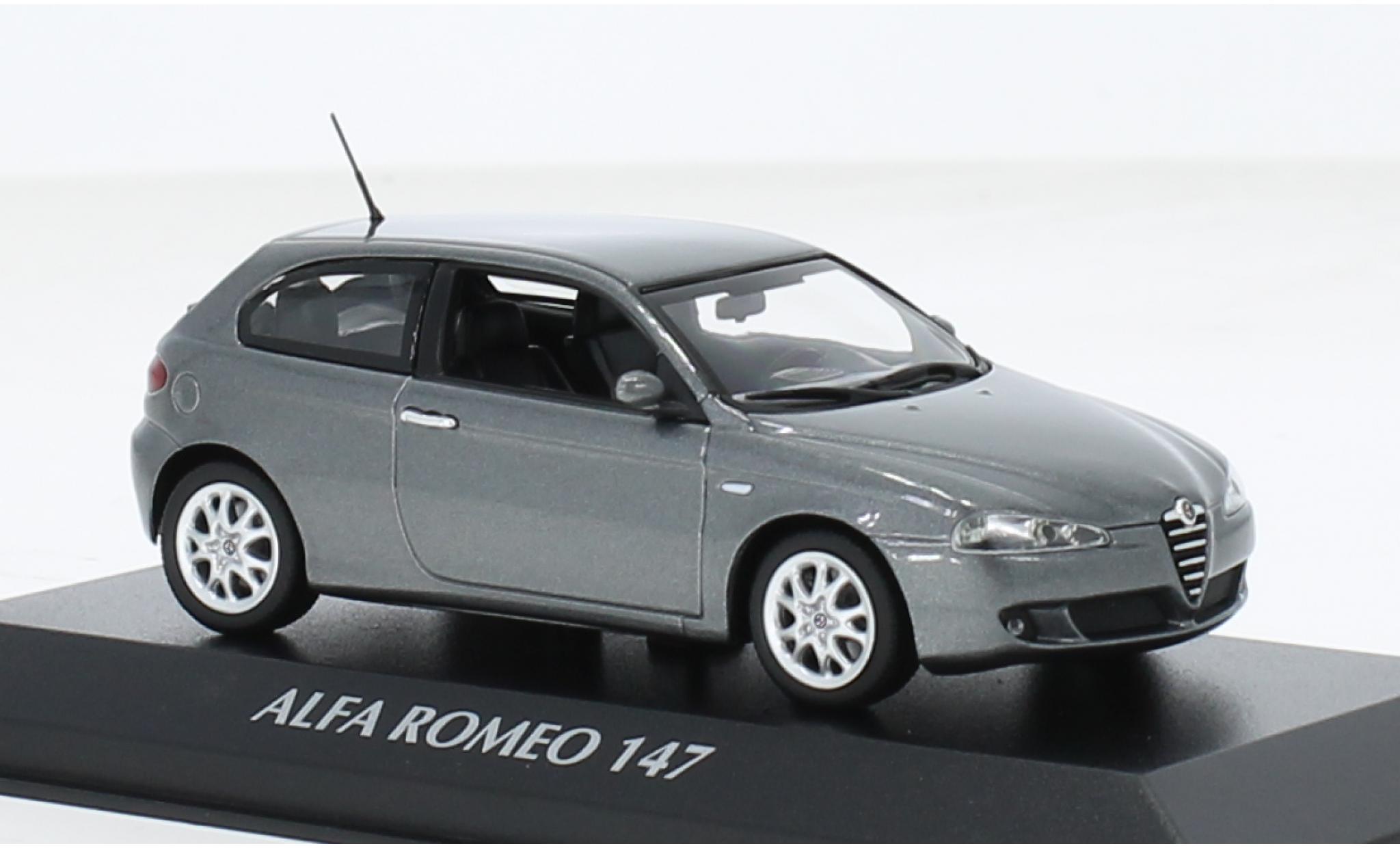 Alfa Romeo 147 1/43 Maxichamps metallic grijs 2005 1:43 modelauto