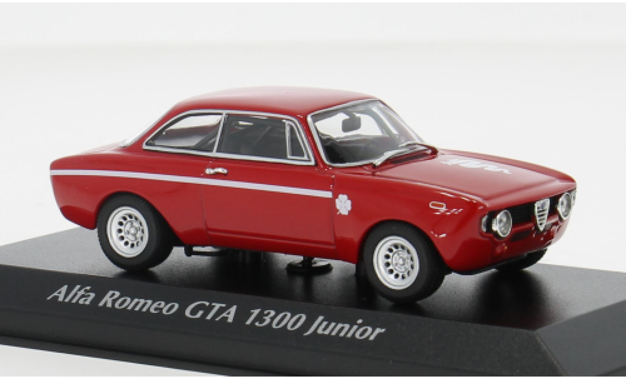 Alfa Romeo GT 1/43 Maxichamps A 1300 Junior rood 1968 1:43 modelauto
