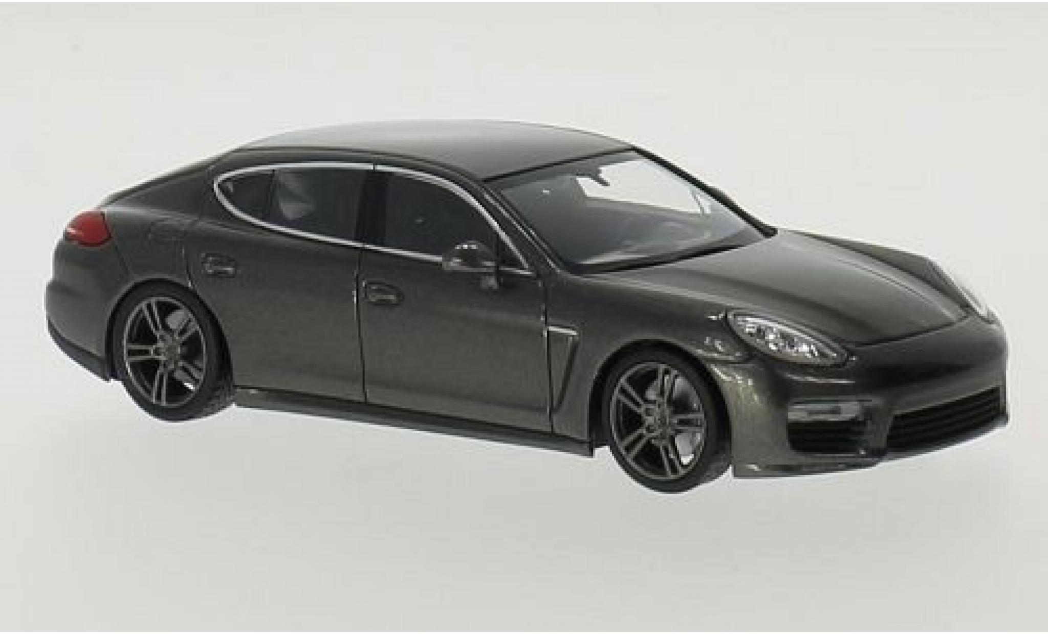 Porsche Panamera Turbo 1/43 Maxichamps metallic grijs 2013 modelauto
