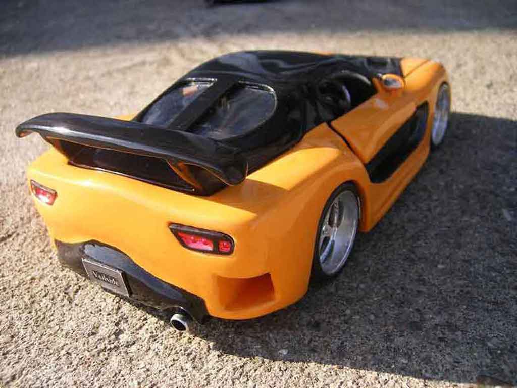 Mazda RX7 Veilside kit fast and furious 3 1/18 Jada Toys
