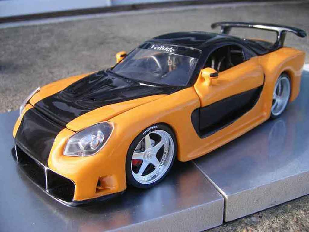 Mazda RX7 1/18 Jada Toys kit veilside fast and furious 3 modelauto