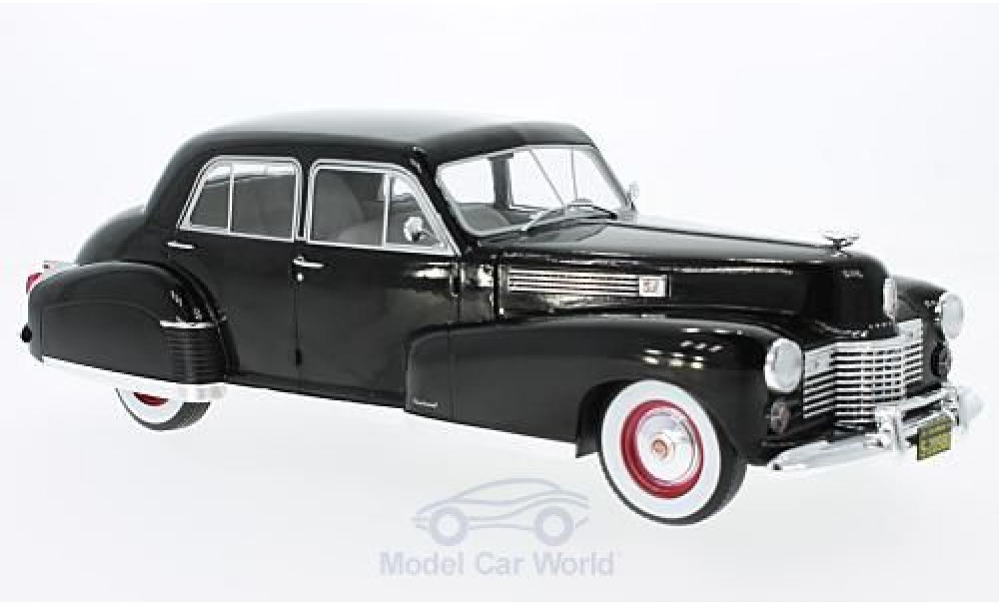 Cadillac Fleetwood 1/18 MCG Series 60 Special Sedan zwart 1941 modelauto