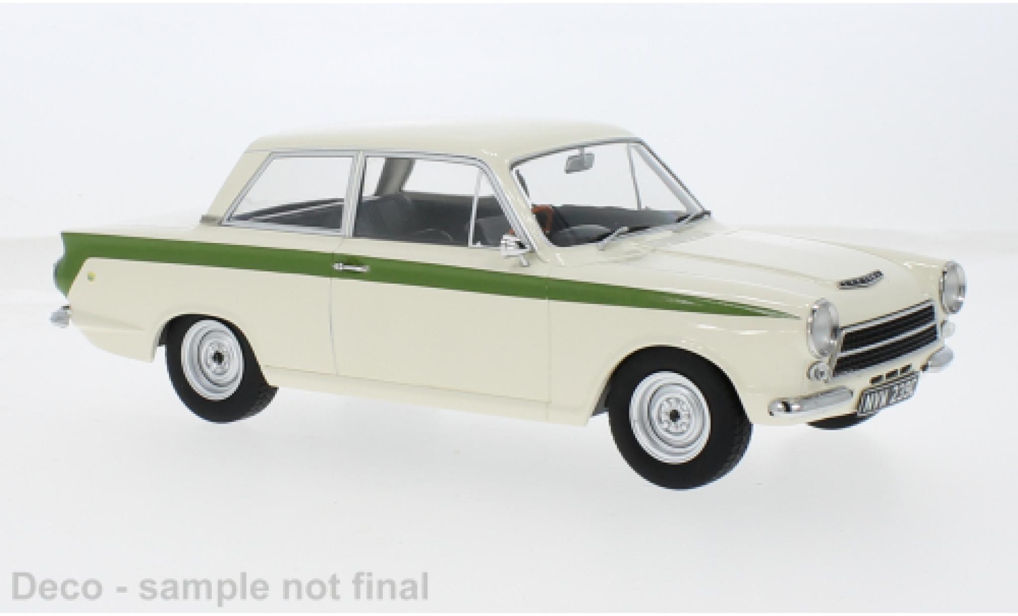 Lotus Cortina 1/18 MCG Ford MK I wit/groen RHD 1963 1:18 modelauto