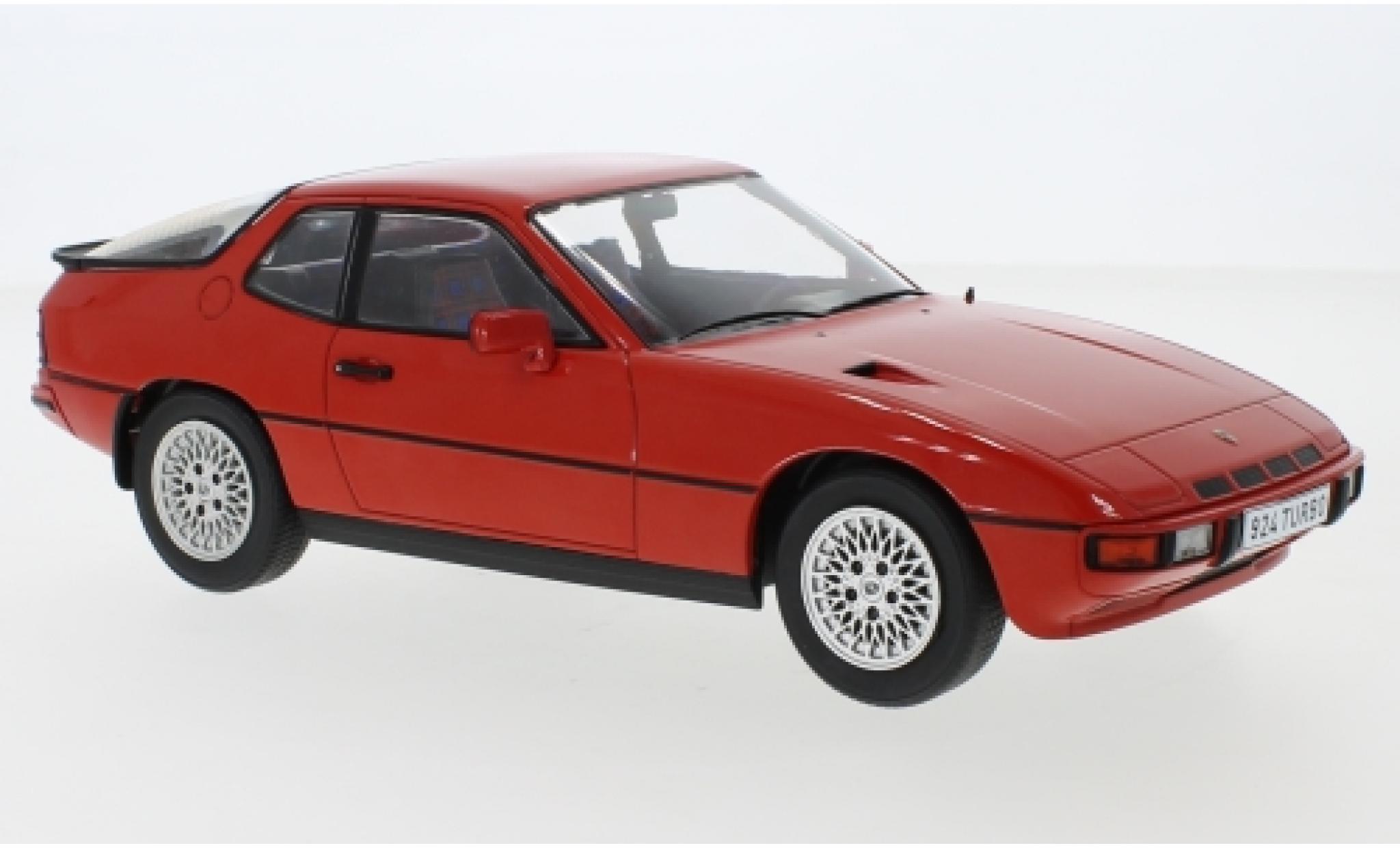 Porsche 924 1/18 MCG Turbo rood 1979 modelauto