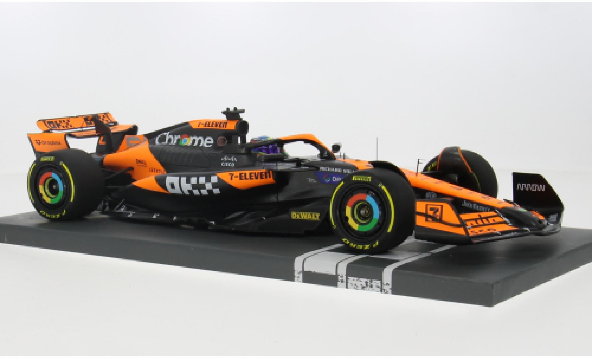 McLaren F1 1/18 Minichamps MCL38 Formel 1 Ungarn 2024 Team O.Piastri 1:18 modelauto