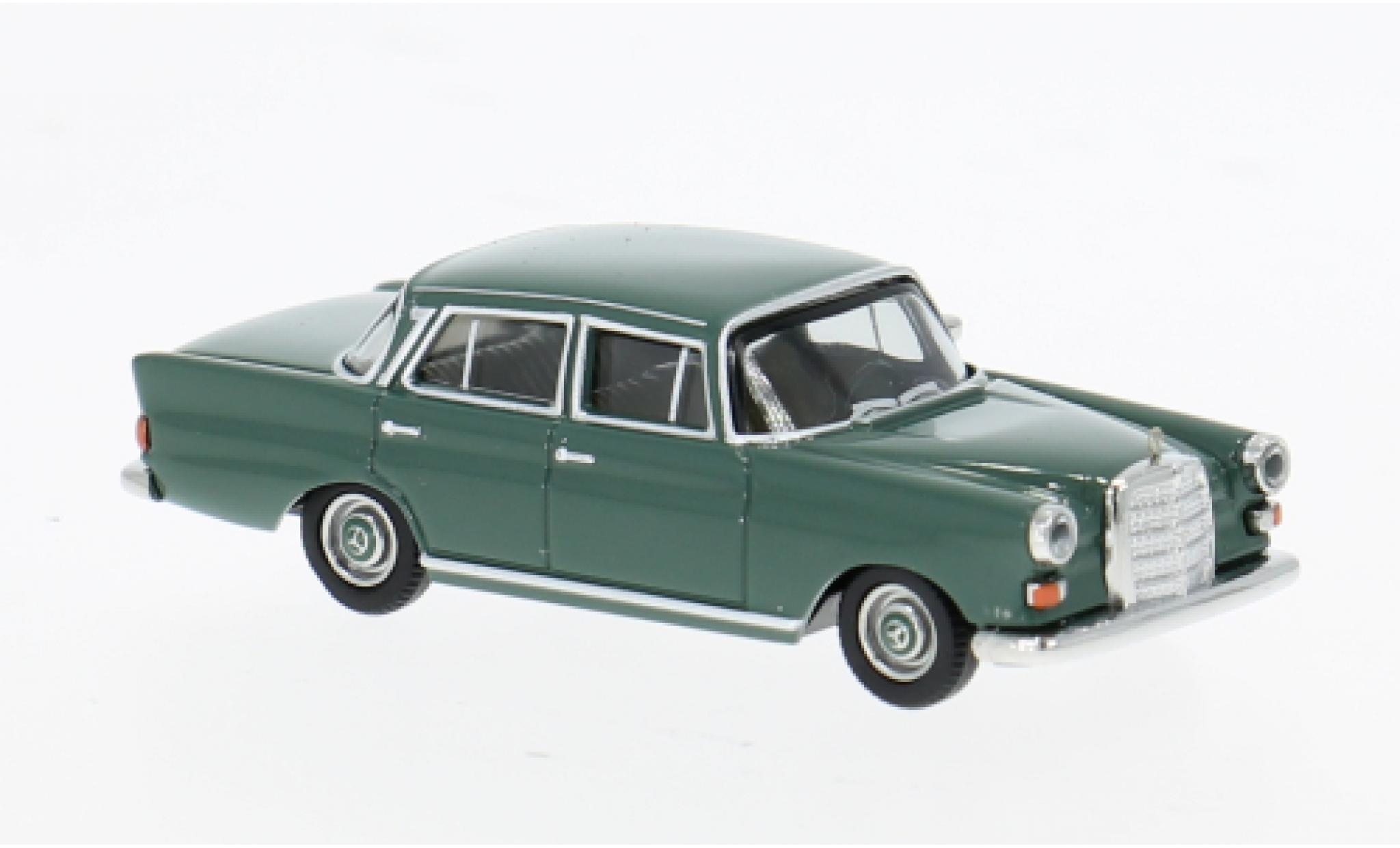 Mercedes 200 1/87 Herpa Heckflosse groen 1:87 modelauto