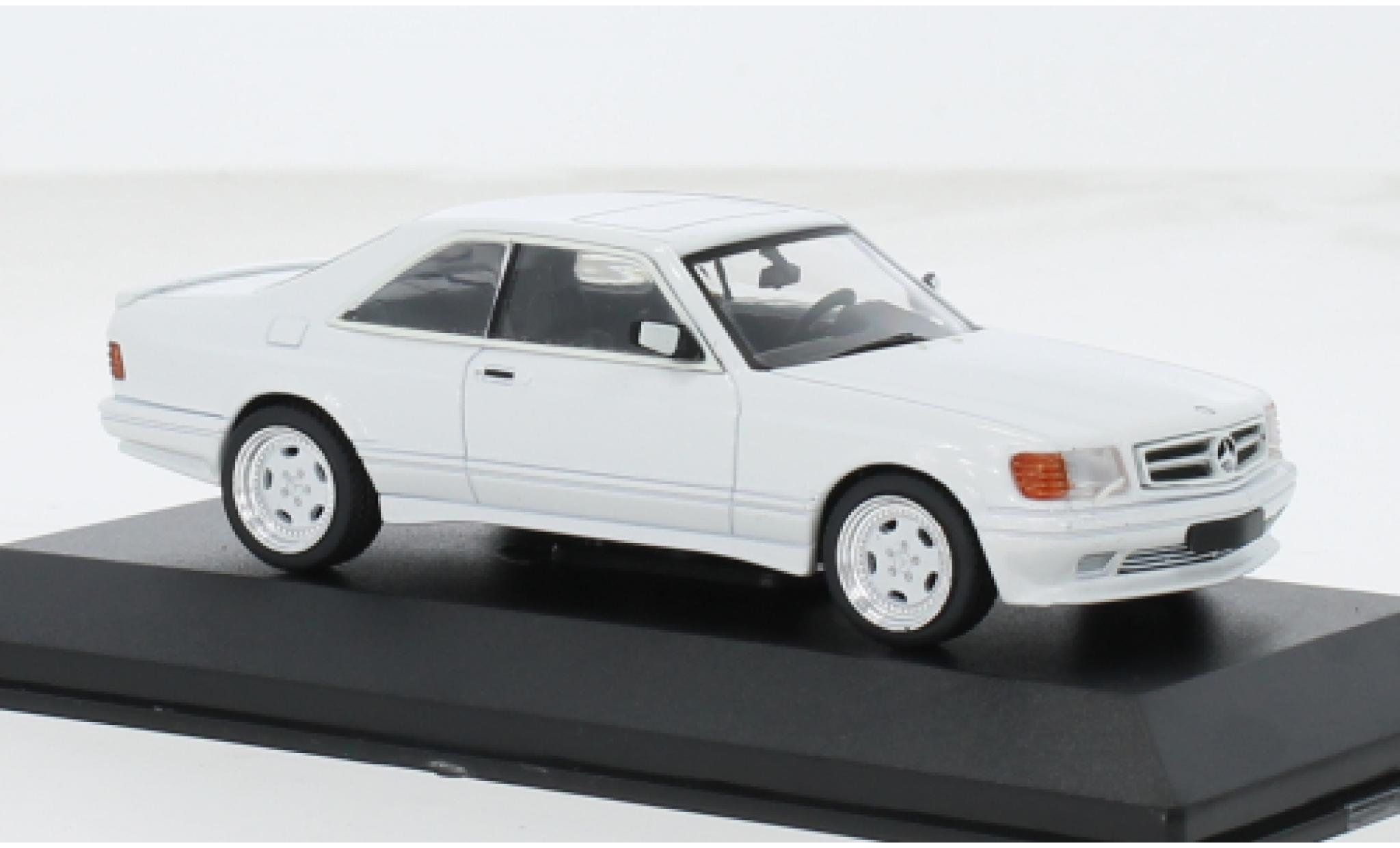 Mercedes 560 1/43 Solido SEC (C126) AMG Wide Body wit 1:43 modelauto