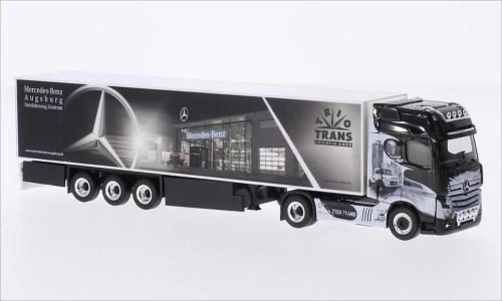 Mercedes Actros 1/87 Herpa Gigaspace Trio-Trans modelauto