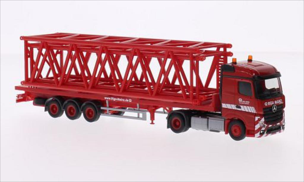 Mercedes Actros 1/87 Herpa Streamspace Riga Mainz 2011 modelauto