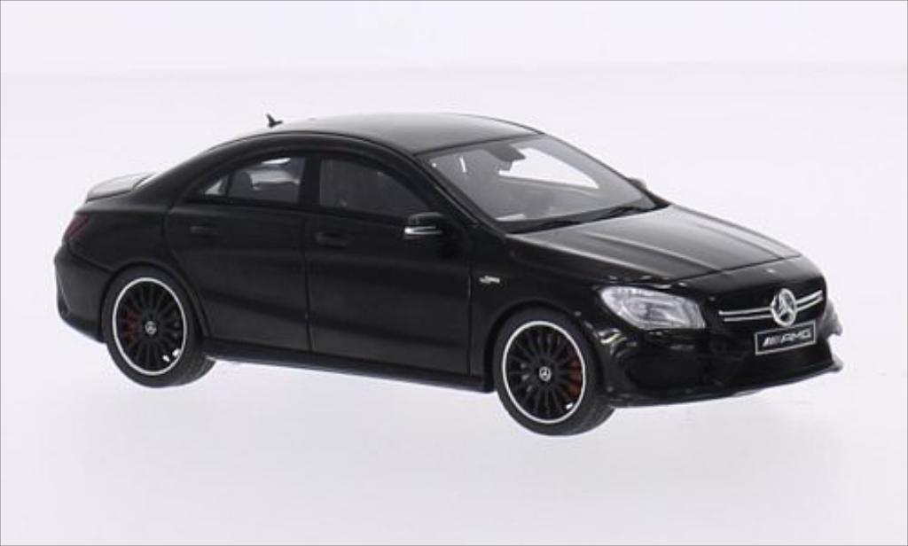 Mercedes CLA 1/43 Spark 45 AMG (C117) zwart modelauto