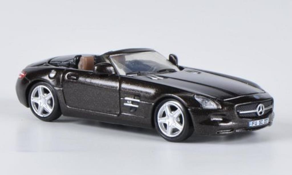 Mercedes SLS 1/87 Schuco AMG Roadster bruin modelauto