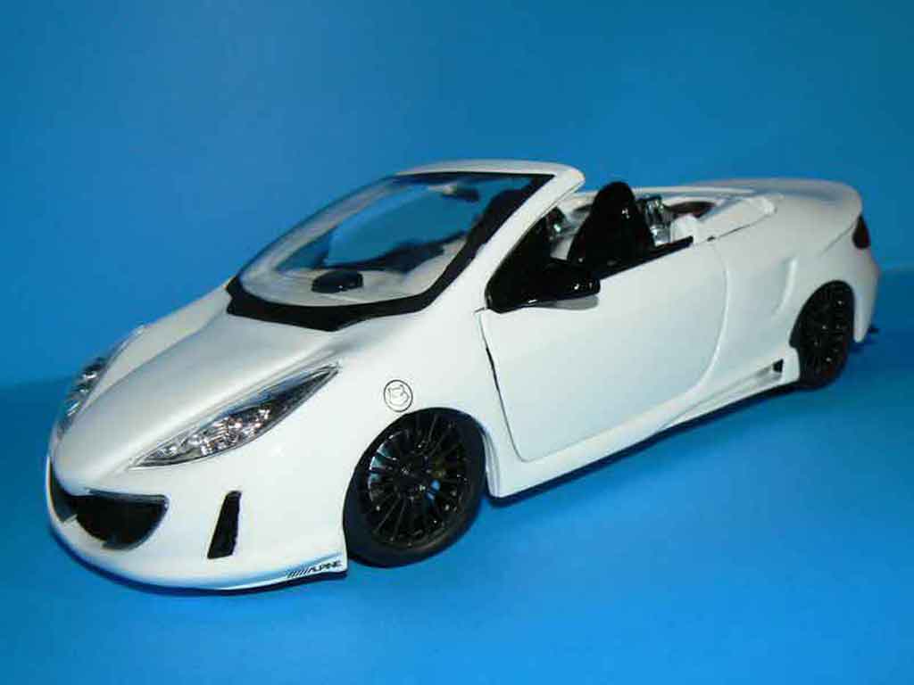 Peugeot 307 CC concept car 1/18 Solido