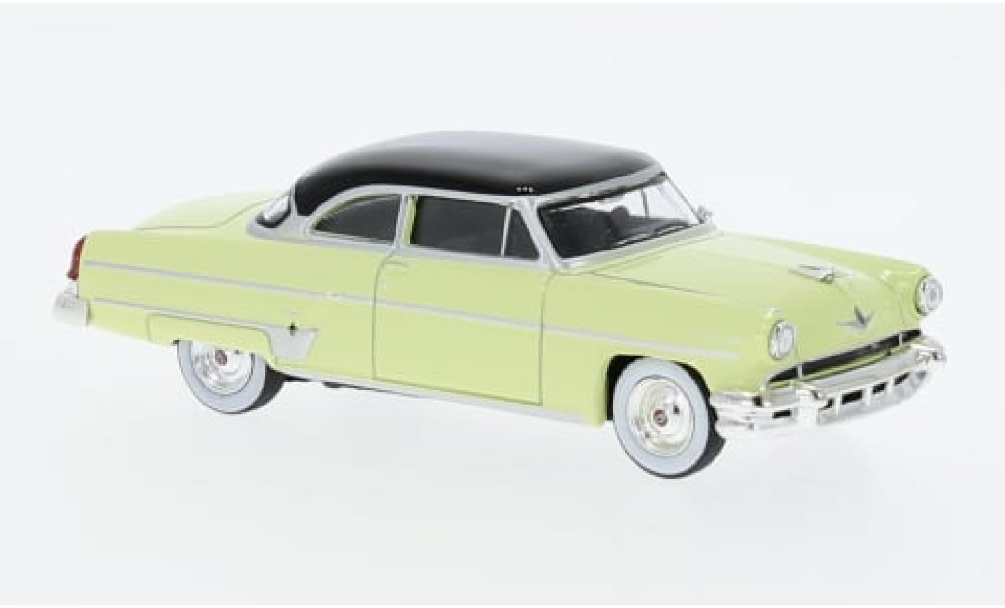 Lincoln Capri 1/64 Mini GT geel/zwart 1954 1:64 modelauto