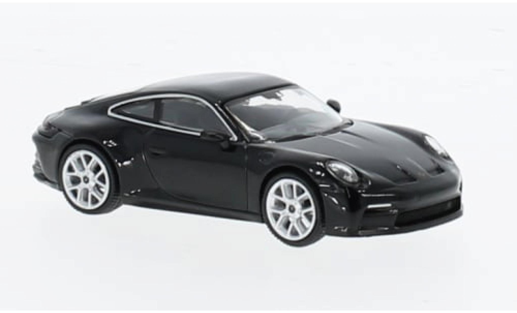 Porsche 992 GT3 1/64 Mini GT 911  Touring zwart 1:64 modelauto