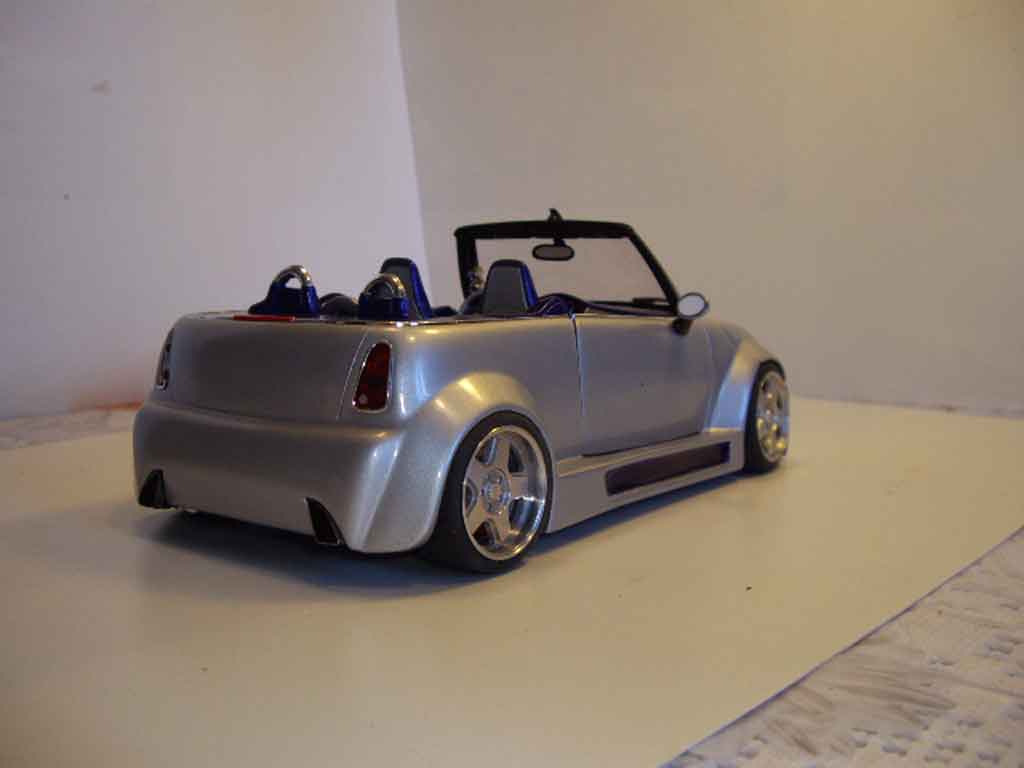 Mini Cooper S kit carrosserie complet koenigseder 1/18 Welly