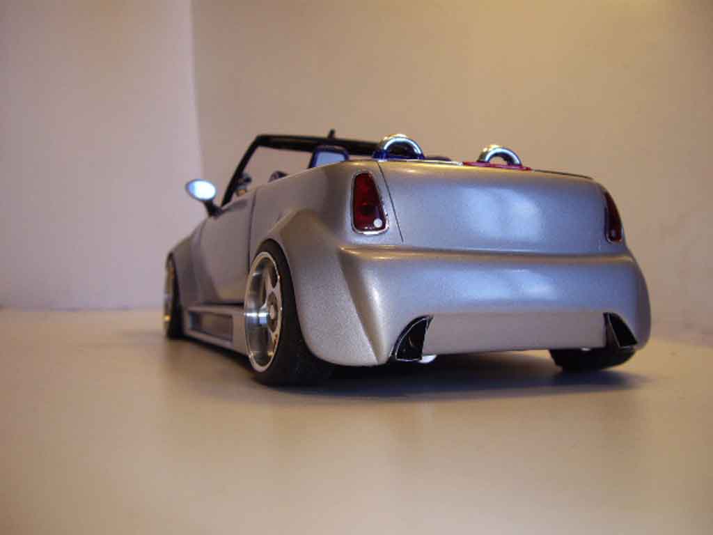 Mini Cooper S kit carrosserie complet koenigseder 1/18 Welly