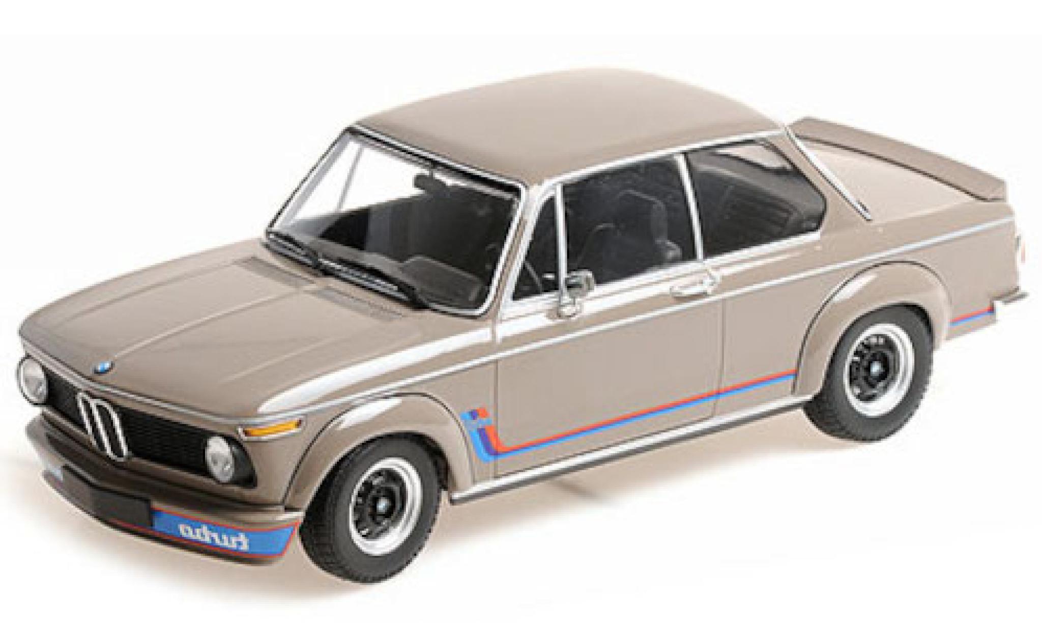 Bmw 2002 1/18 Minichamps Turbo beige/Dekor 1972 modelauto
