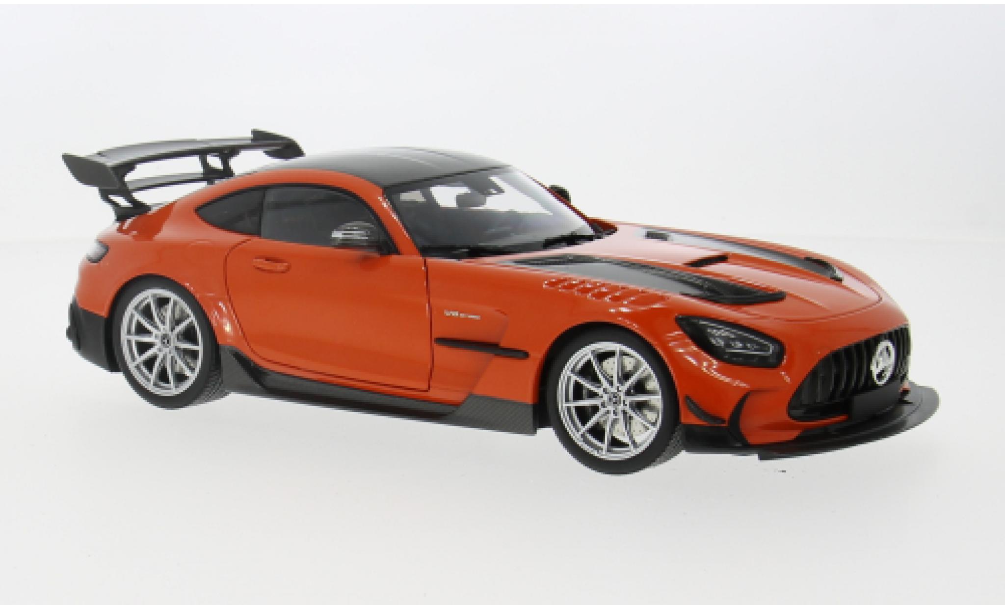 Mercedes AMG GT 1/18 Minichamps Black Series oranje/carbon 2021 1:18 modelauto