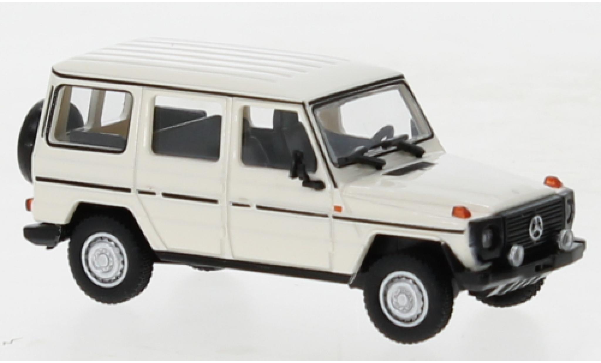 Mercedes 240 1/87 Minichamps G (W460) wit 1979 modelauto
