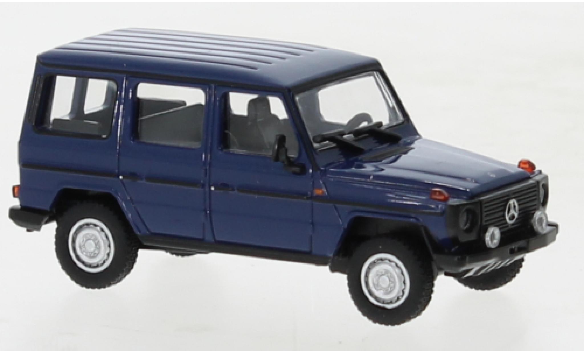Mercedes 240 1/87 Minichamps G (W460) blauw 1979 modelauto