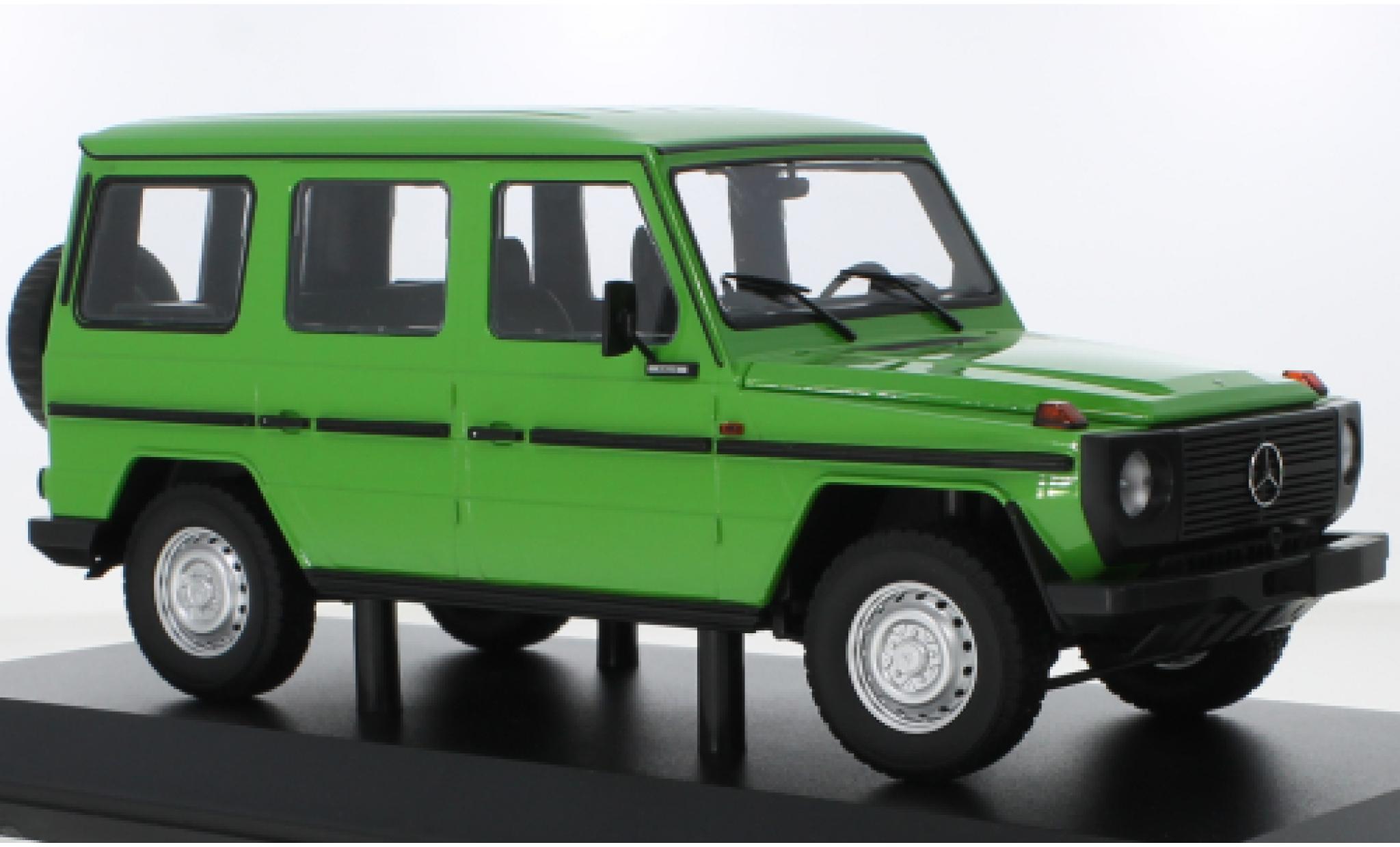 Mercedes Classe G 1/18 Minichamps LWB (W460) groen 1980 modelauto