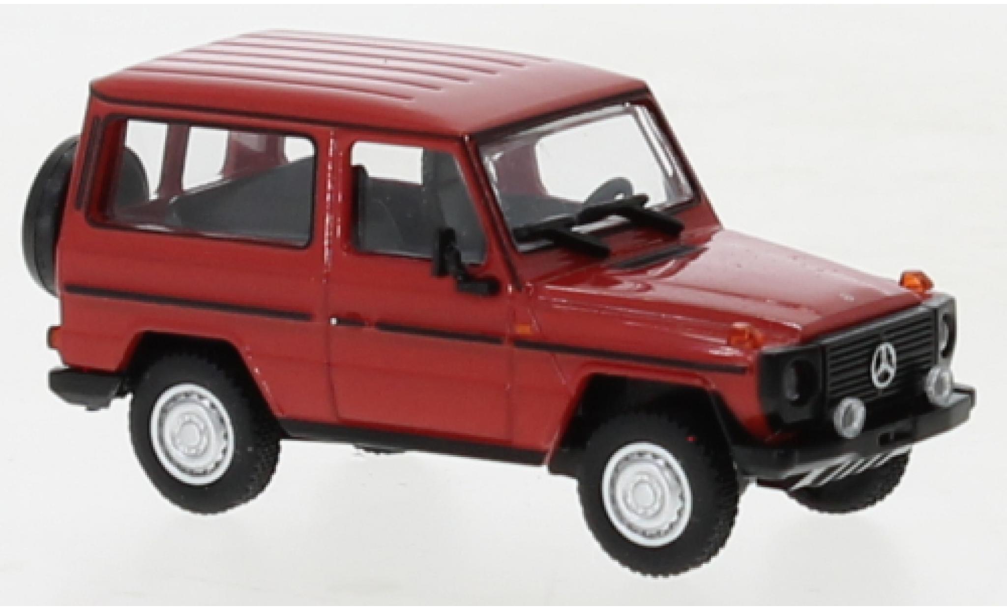 Mercedes Classe G 1/87 Minichamps G-Mod&egrave;le SWB (W460) rood 1980 modelauto