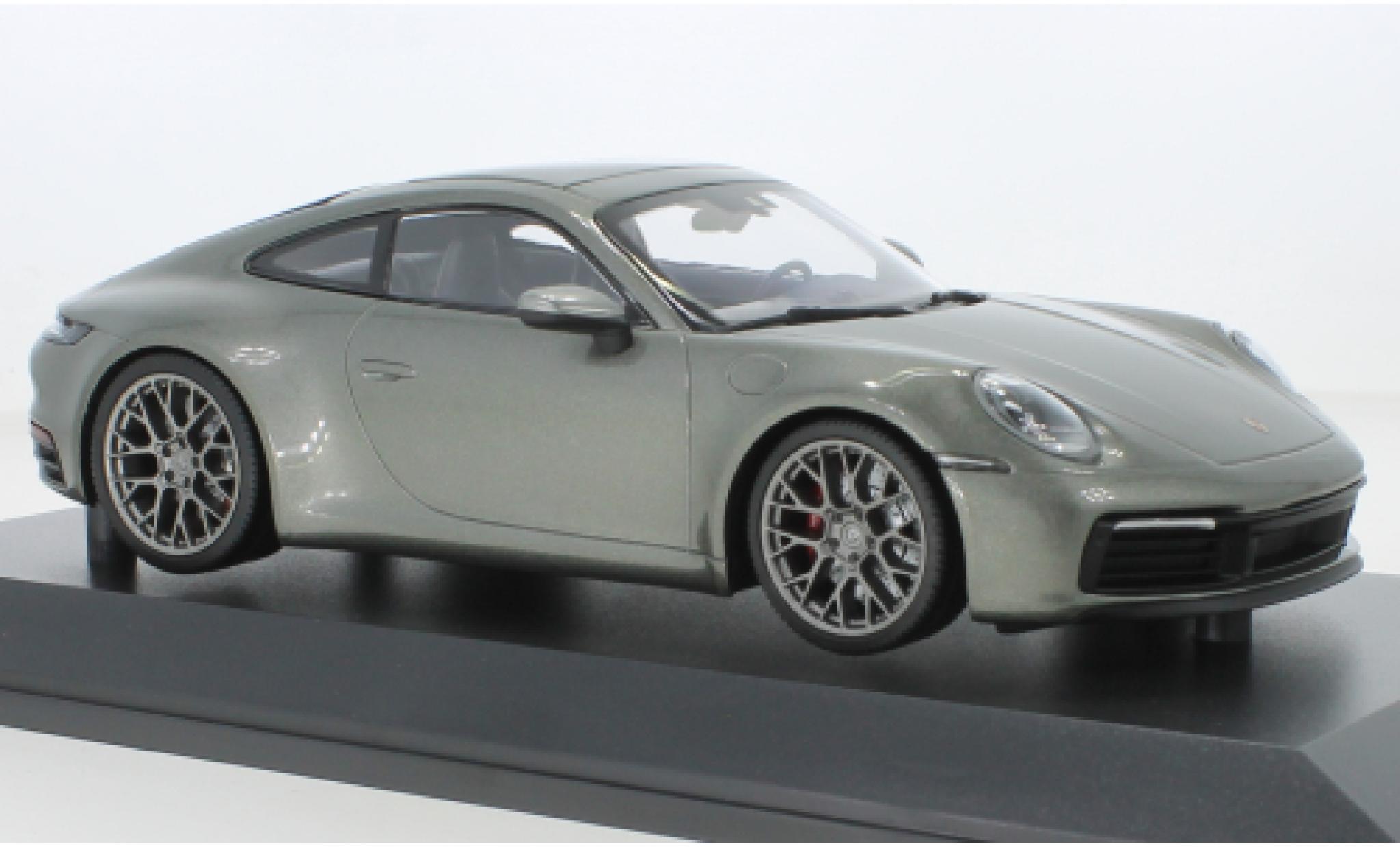 Porsche 992 4S 1/18 Minichamps 911  Carrera metallic grijs 2019 modelauto