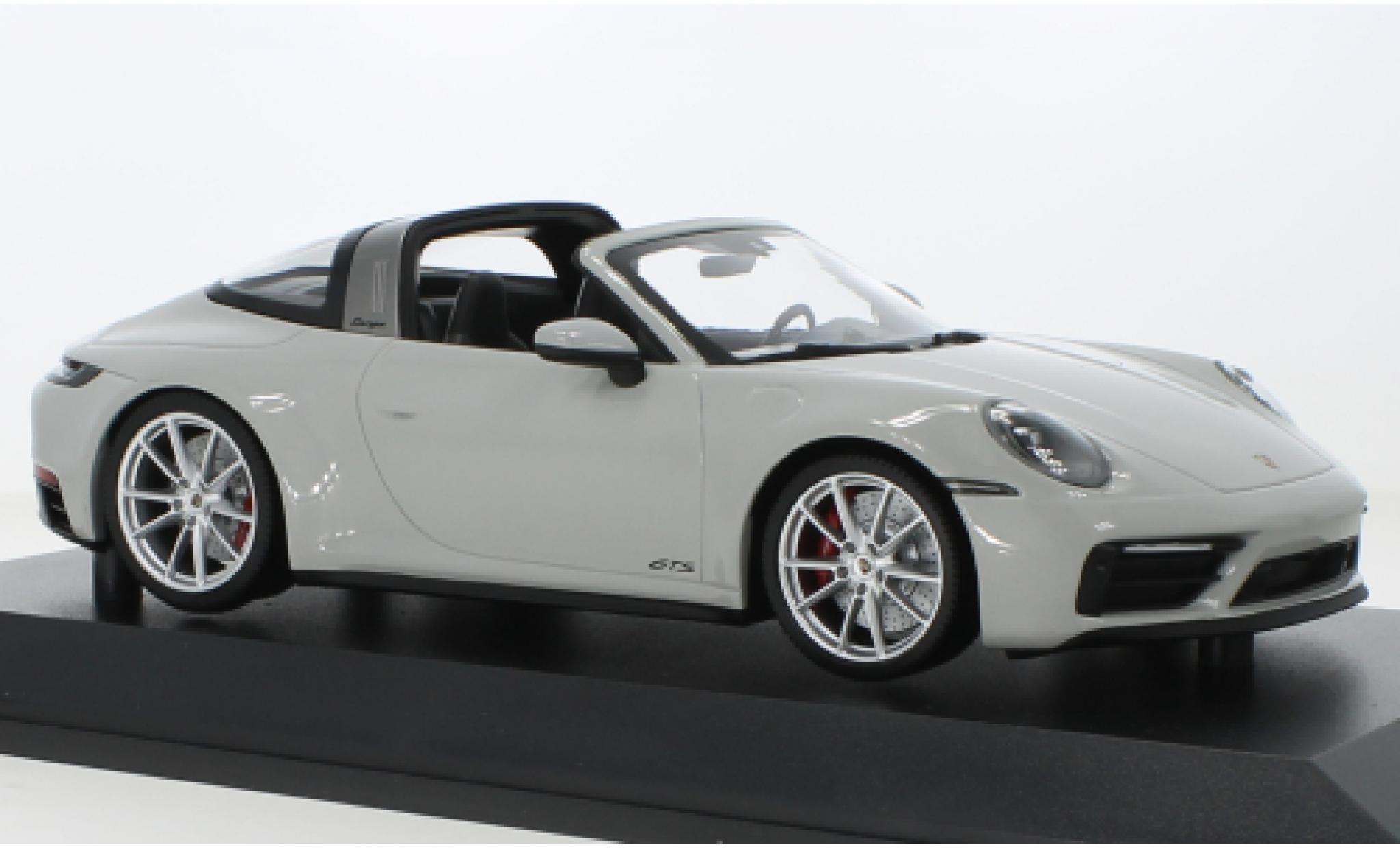 Porsche 992 Targa 1/18 Minichamps 911  4 GTS grijs 2021 modelauto