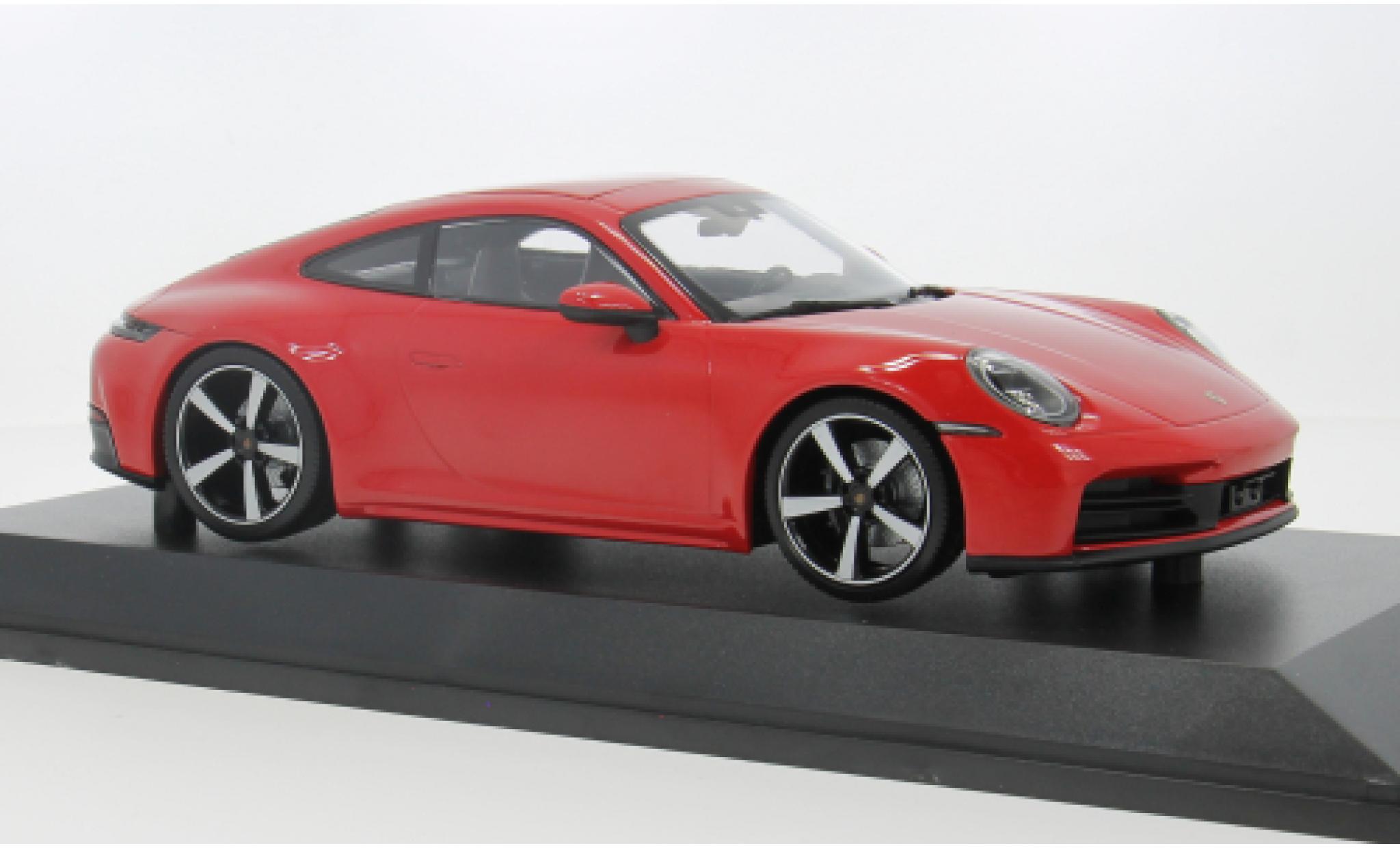 Porsche 992 1/18 Minichamps 911 (.2) Carrera Coupe rood 2024 1:18 modelauto