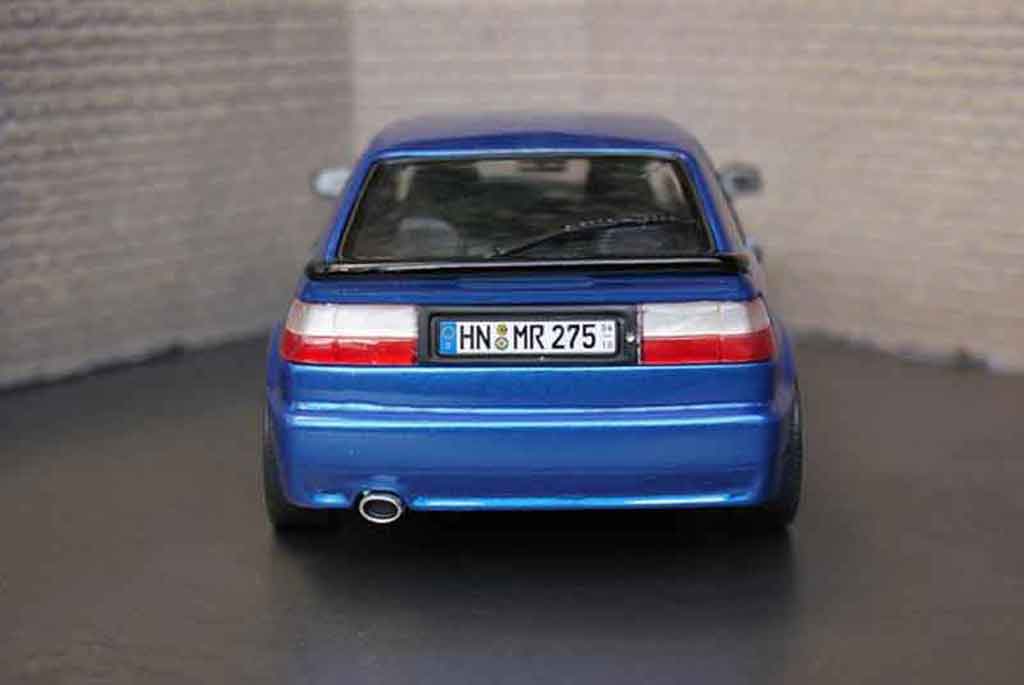 Volkswagen Corrado VR6 blauw metallized 1/18 Revell
