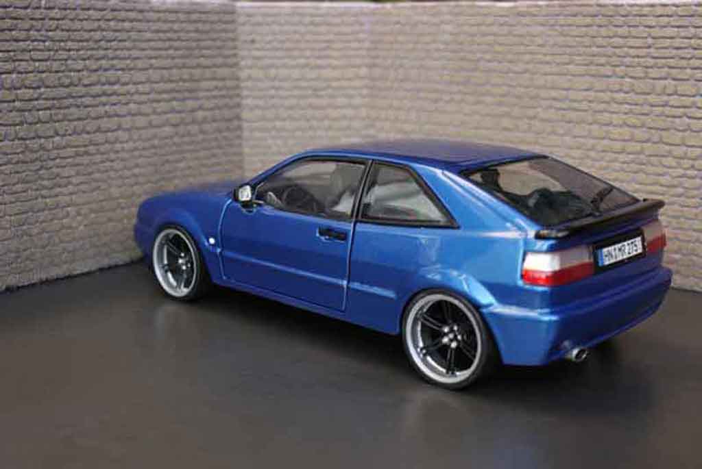Volkswagen Corrado VR6 blauw metallized 1/18 Revell