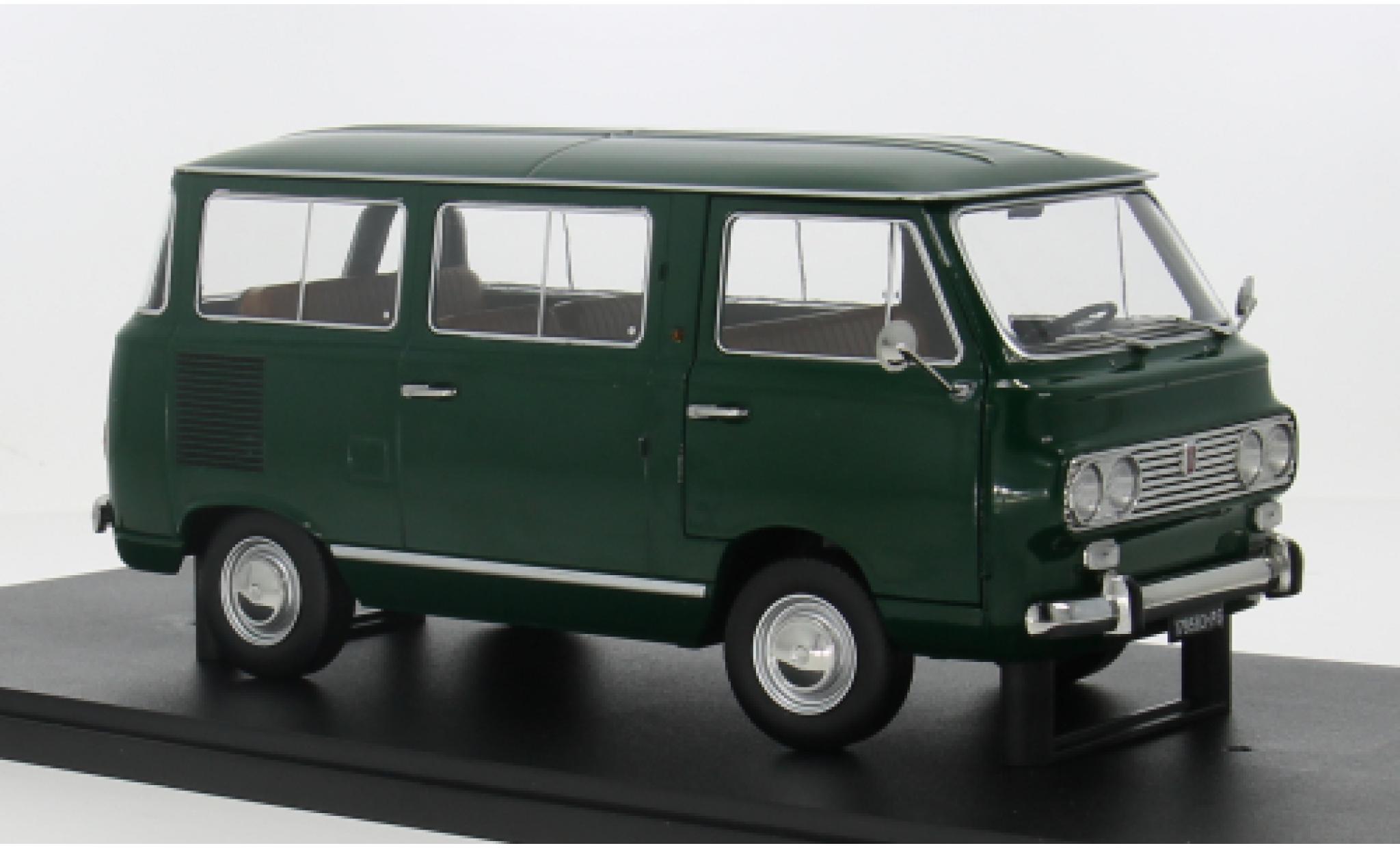 Fiat 850 1/18 Mitica Familiare Serie 2 groen 1970 1:18 modelauto